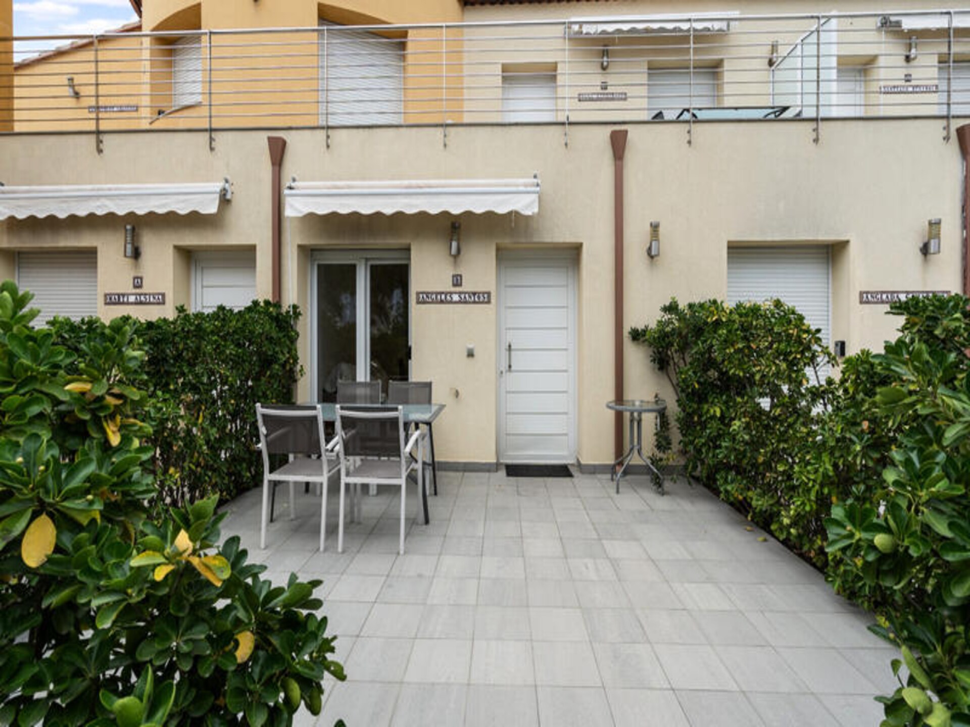 Appartement aan zee in Empuriabrava met terras en uitzicht - foto 21