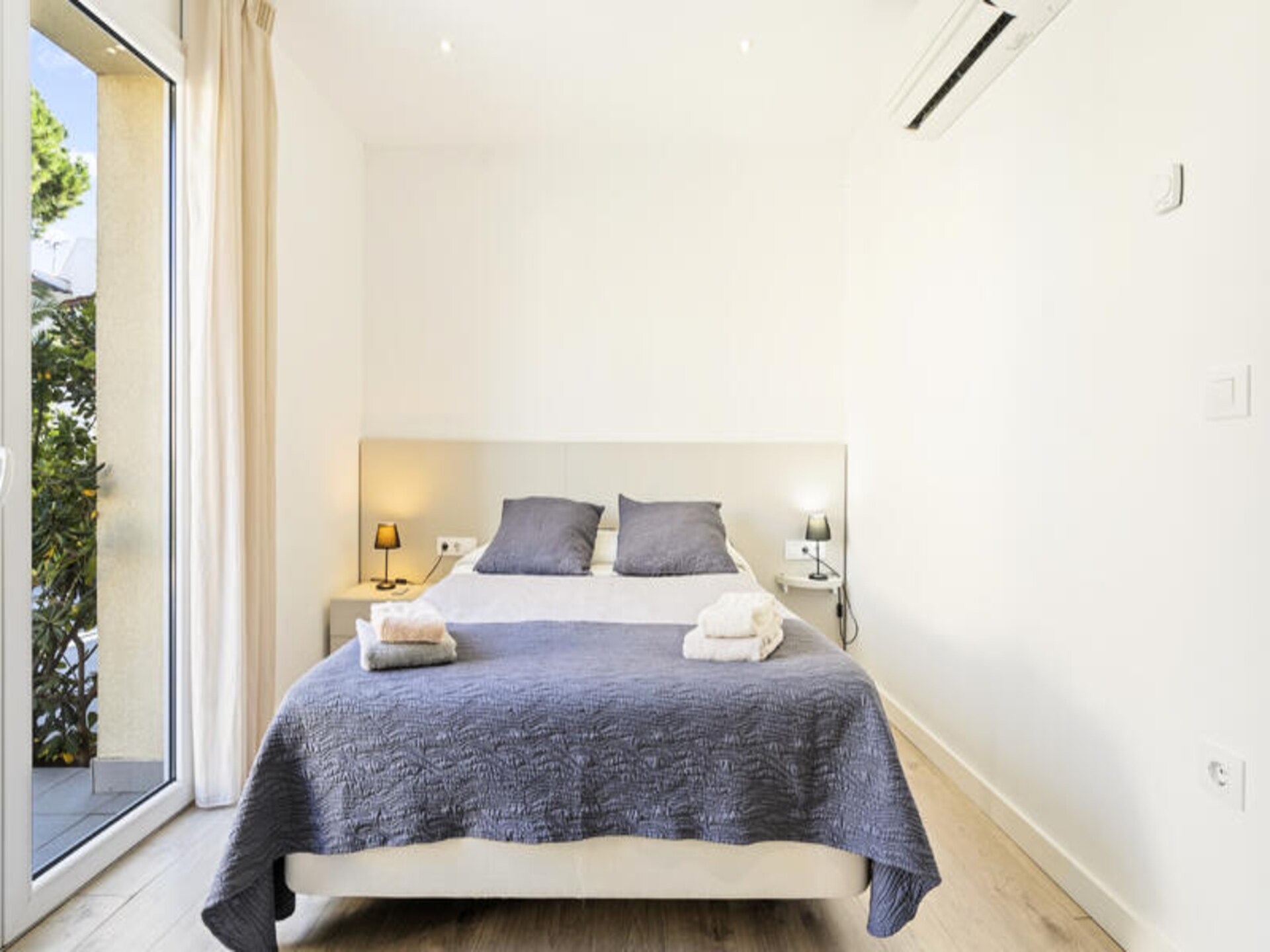 Barrièrevrij appartement aan zee in Empuriabrava met gedeelde tuin - foto 12