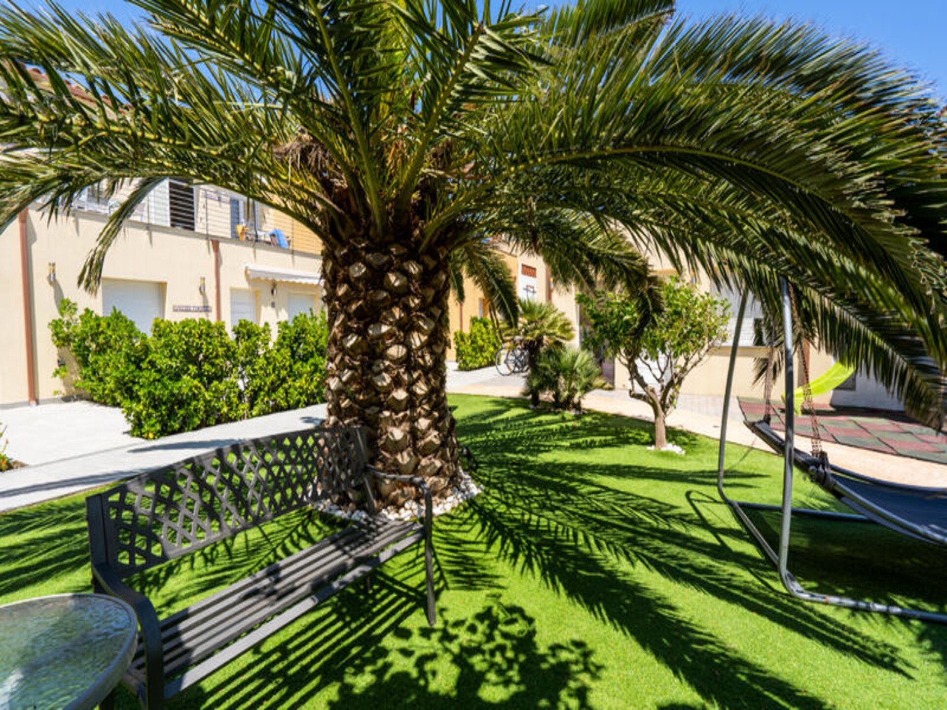 Barrièrevrij appartement aan zee in Empuriabrava met gedeelde tuin - foto 20