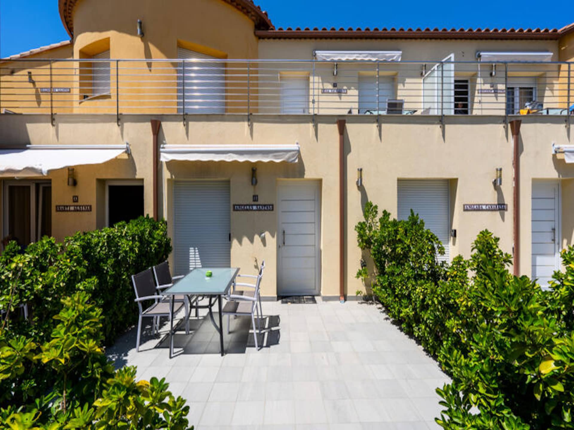 Barrièrevrij appartement aan zee in Empuriabrava met gedeelde tuin - foto 21