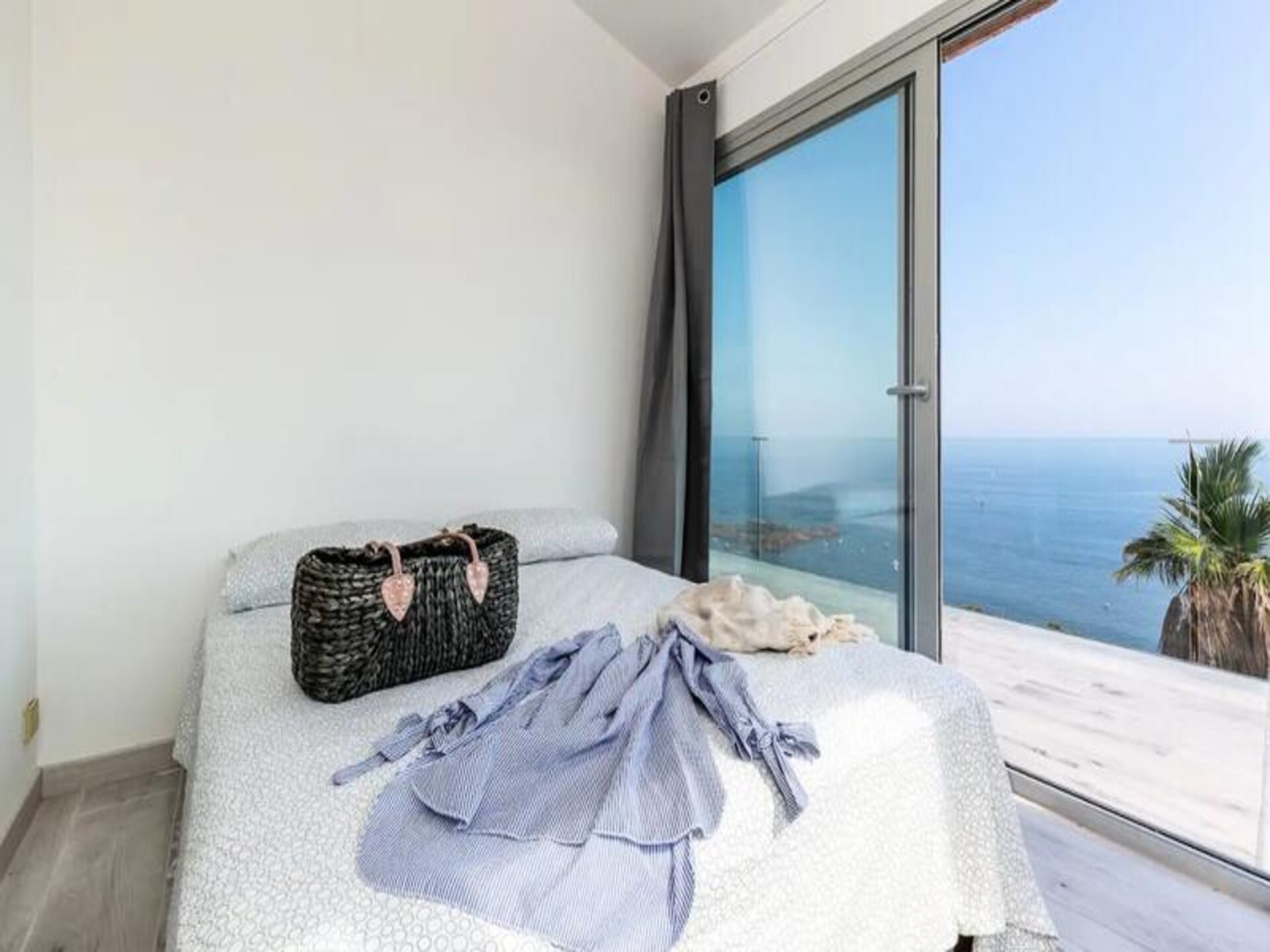 Moderne villa in Anthéor met privézwembad en panoramisch zeezicht voor 8 personen - foto 16