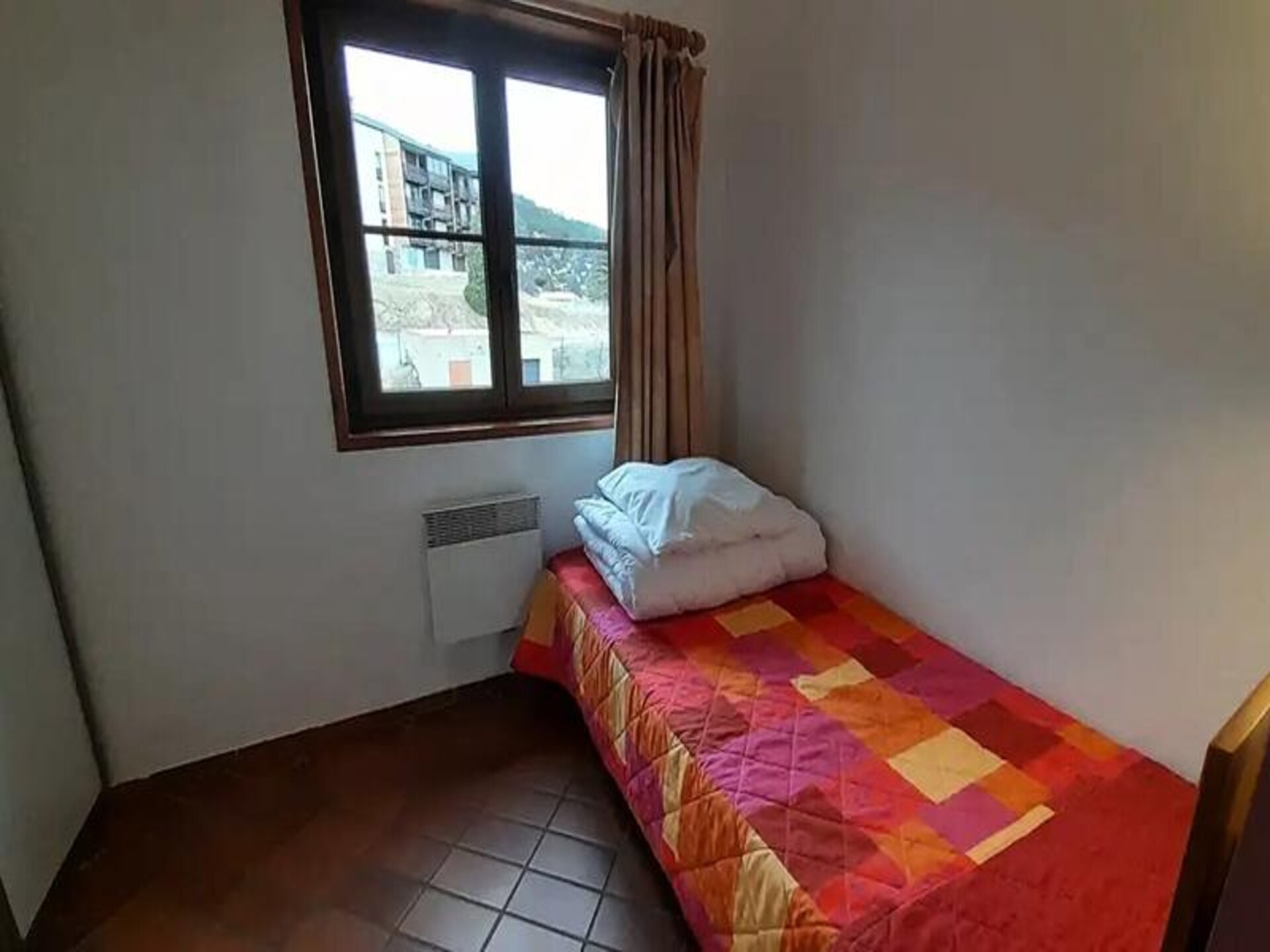 Ruim appartement voor 10 personen in Les Angles met uitzicht op de bergen - foto 11