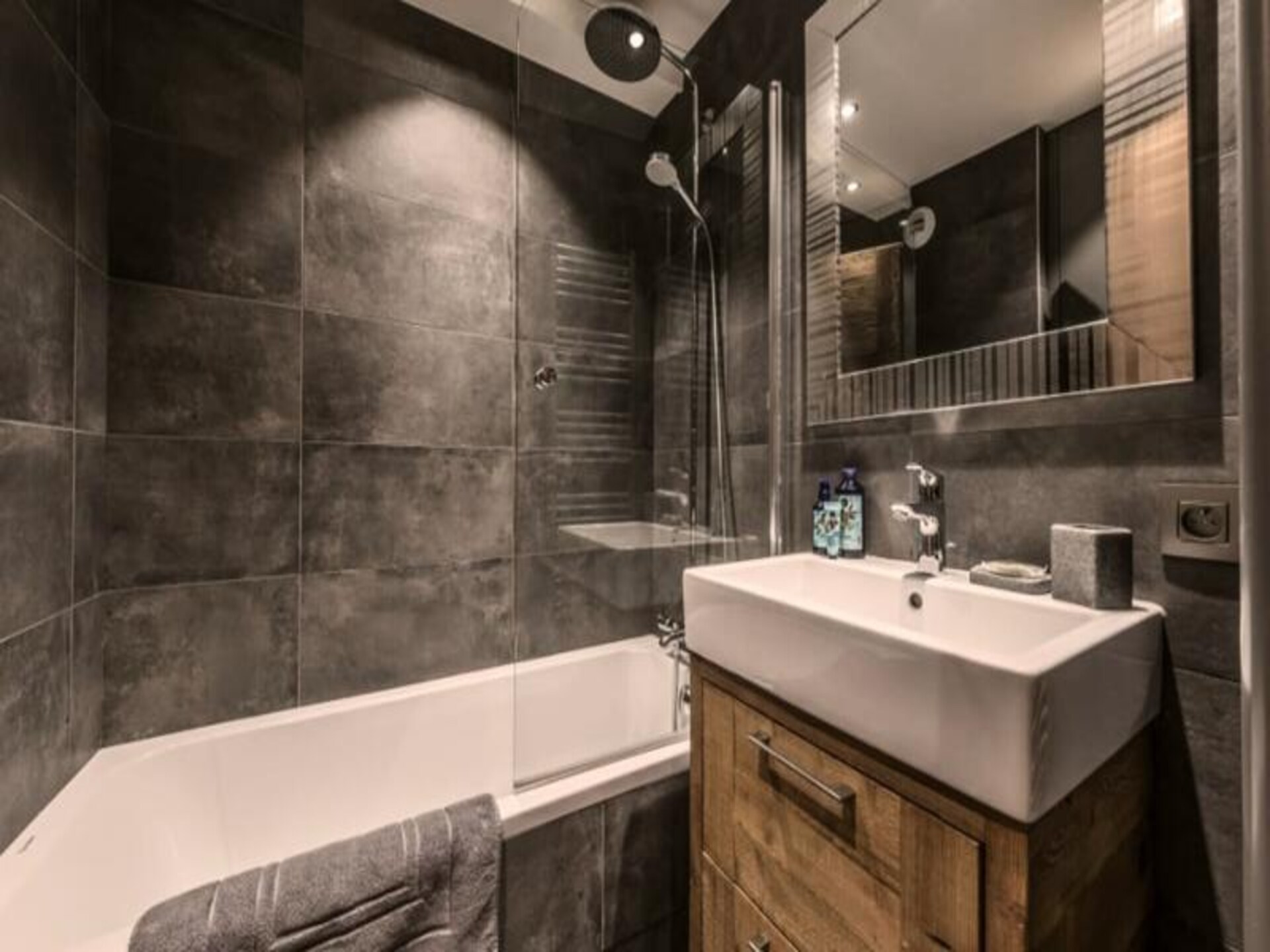Prachtig 3-slaapkamer appartement op 250m van de piste in Méribel Plateau - foto 9