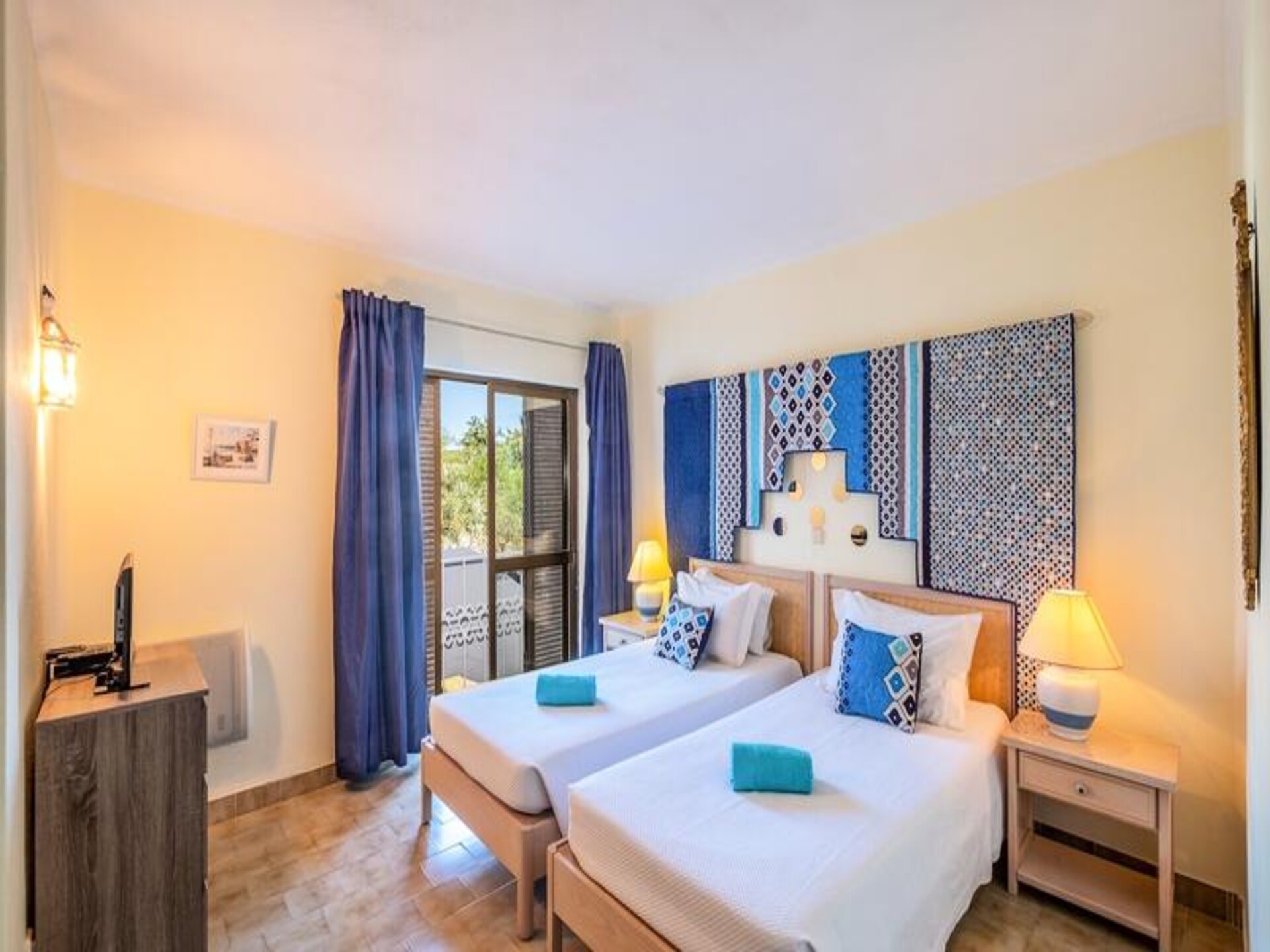 Licht appartement met gemeenschappelijk zwembad in het hart van Albufeira - foto 4