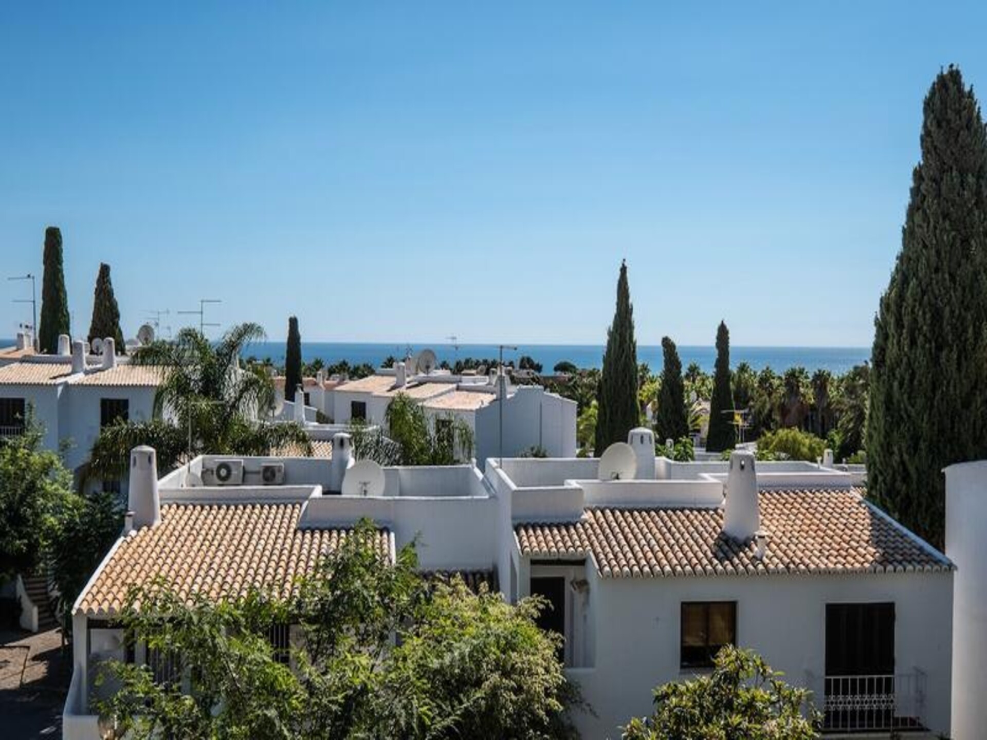 Licht appartement met gemeenschappelijk zwembad in het hart van Albufeira - foto 21