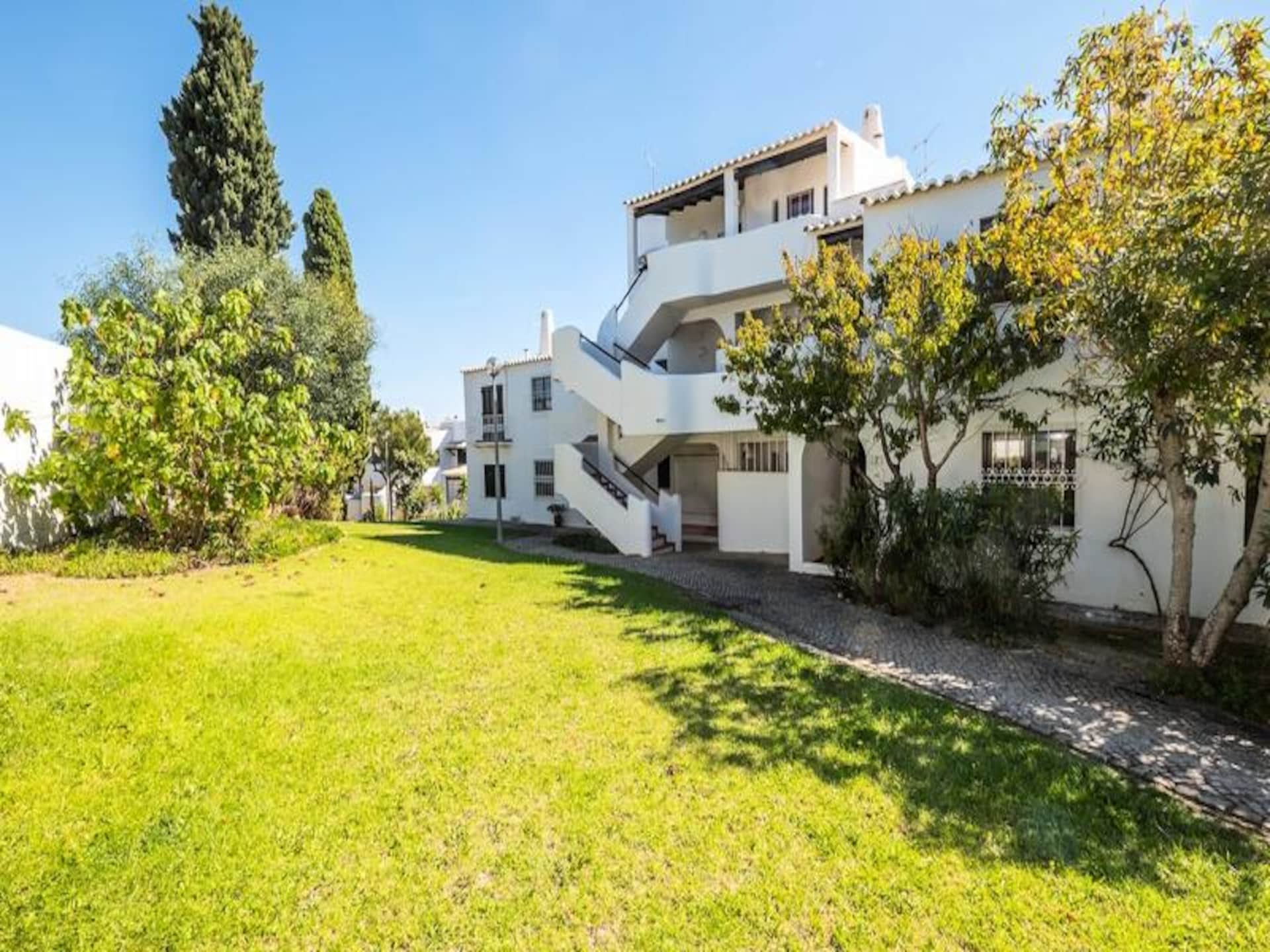 Licht appartement met gemeenschappelijk zwembad in het hart van Albufeira - foto 23