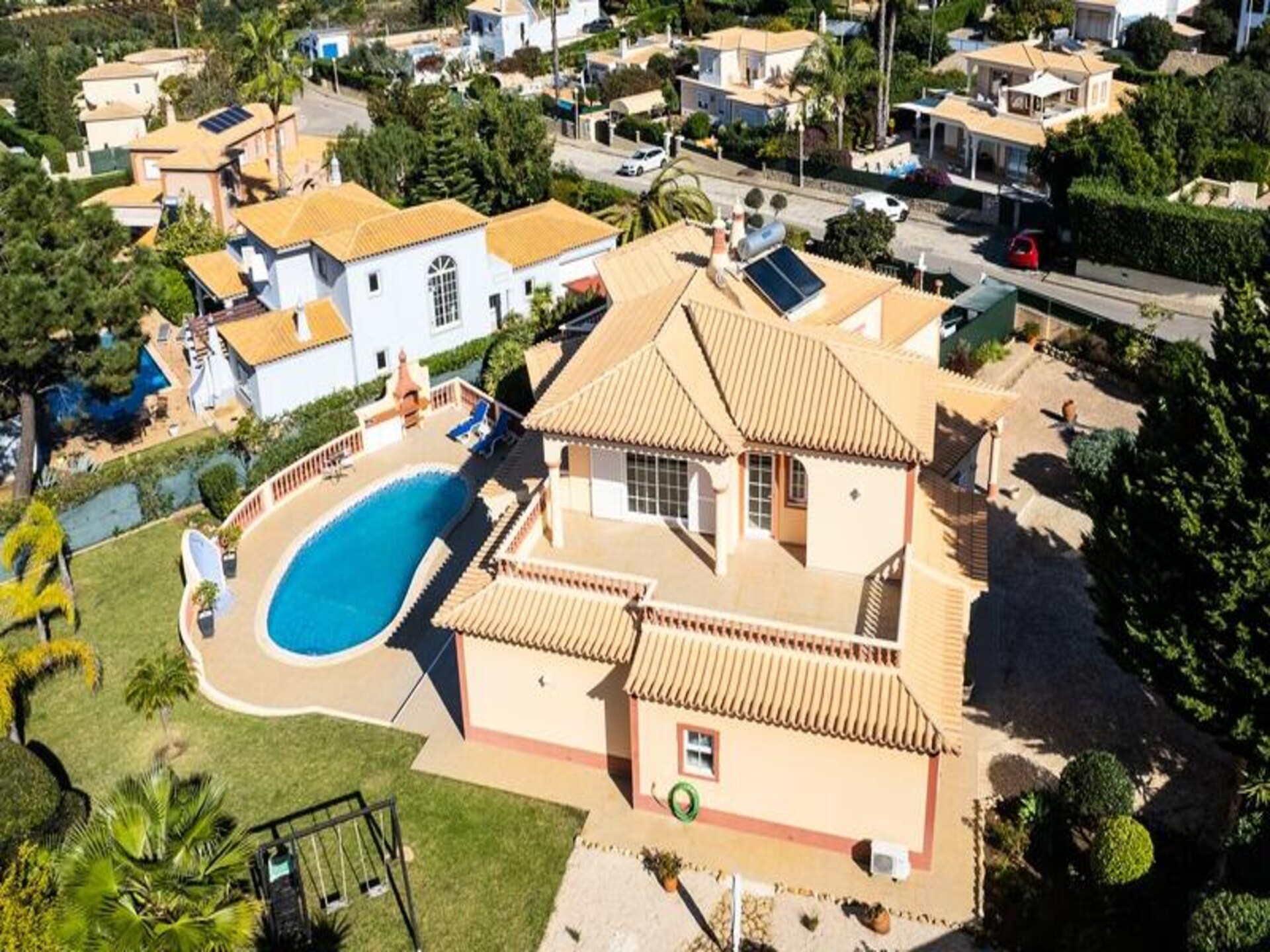 Villa Glória: Zonnig familieparadijs met privézwembad en bergzicht - foto 8