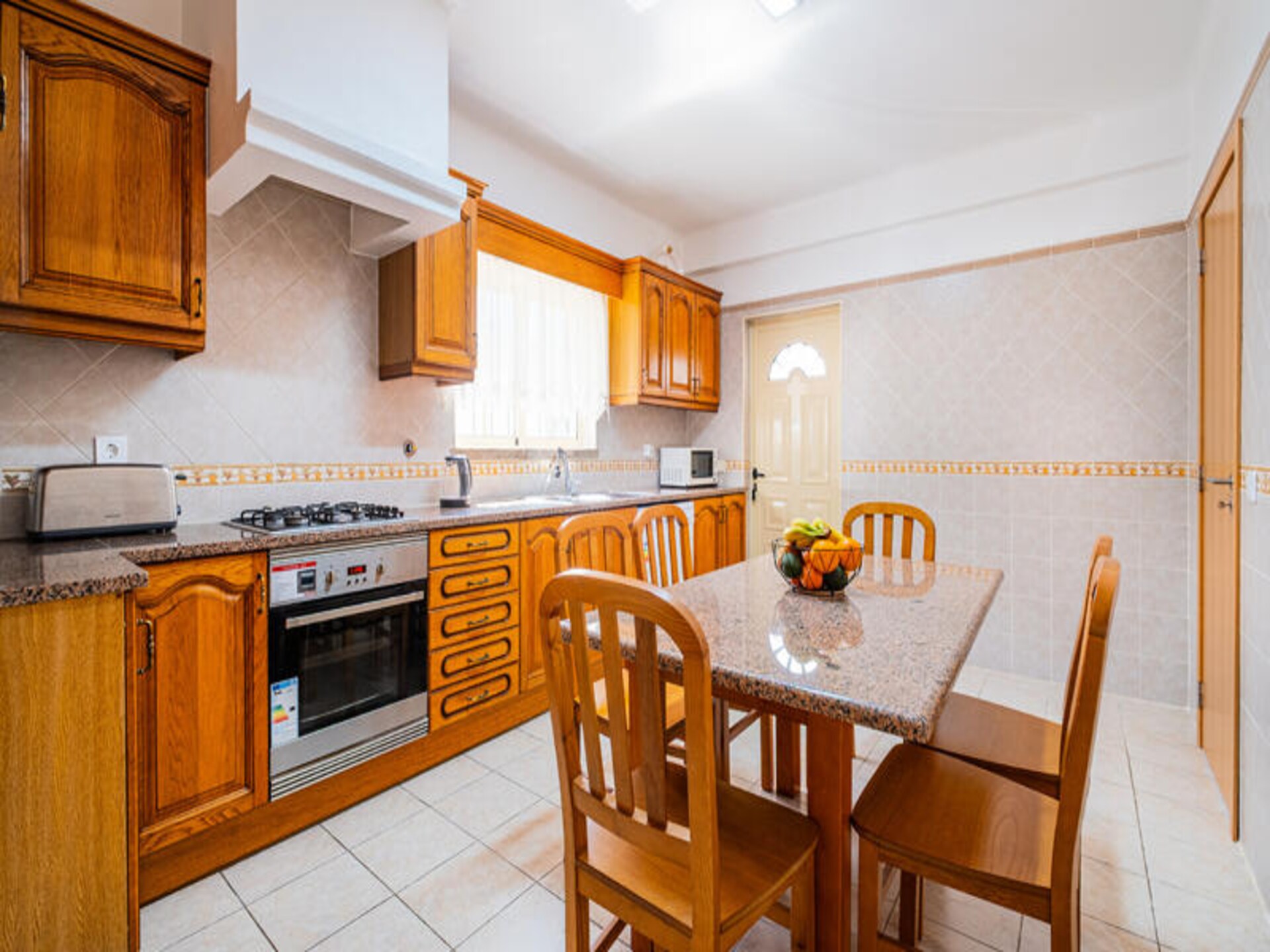 Ruim appartement bij Albufeira met tuin, vlakbij stranden - foto 8