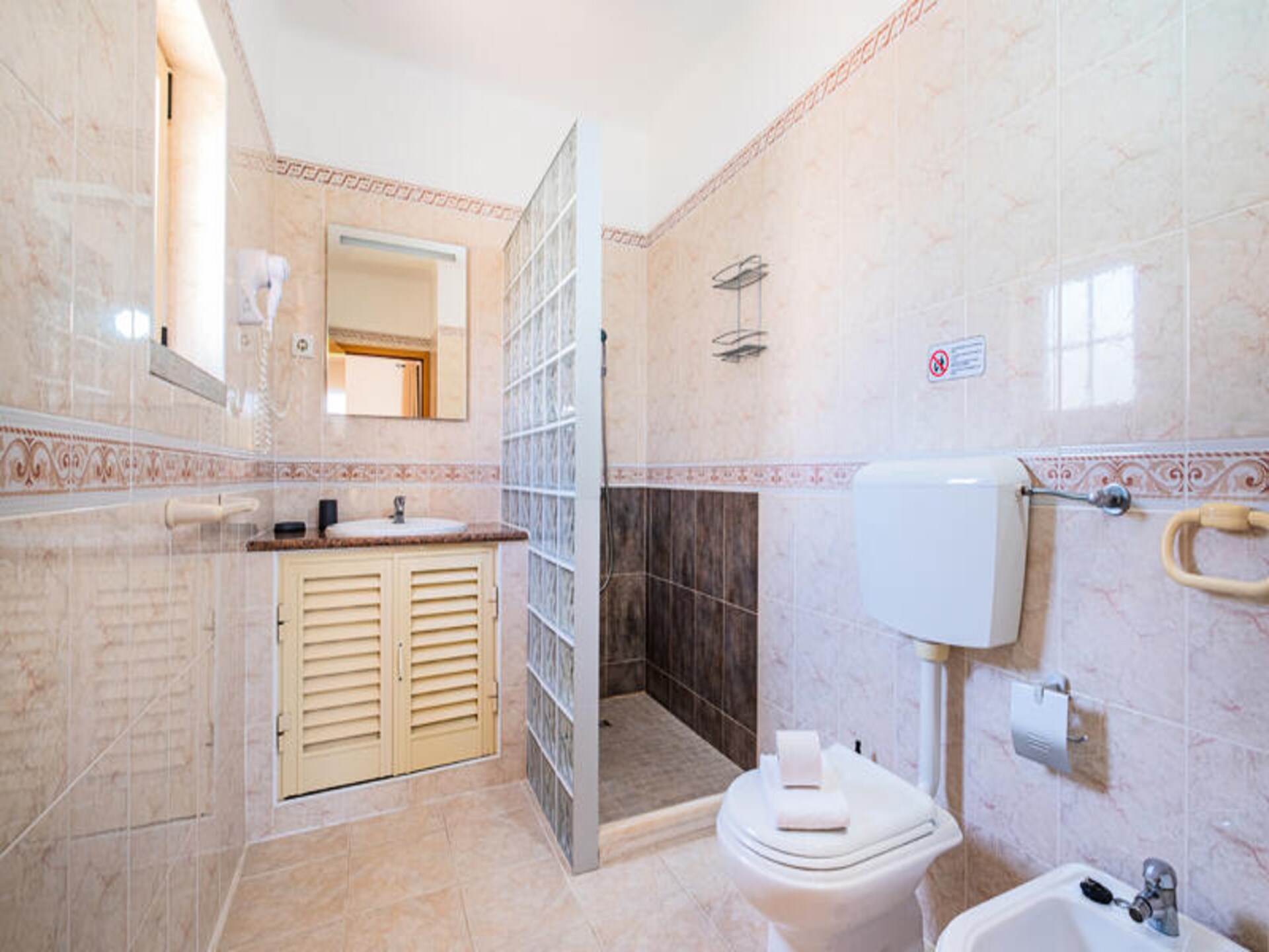 Ruim appartement bij Albufeira met tuin, vlakbij stranden - foto 13