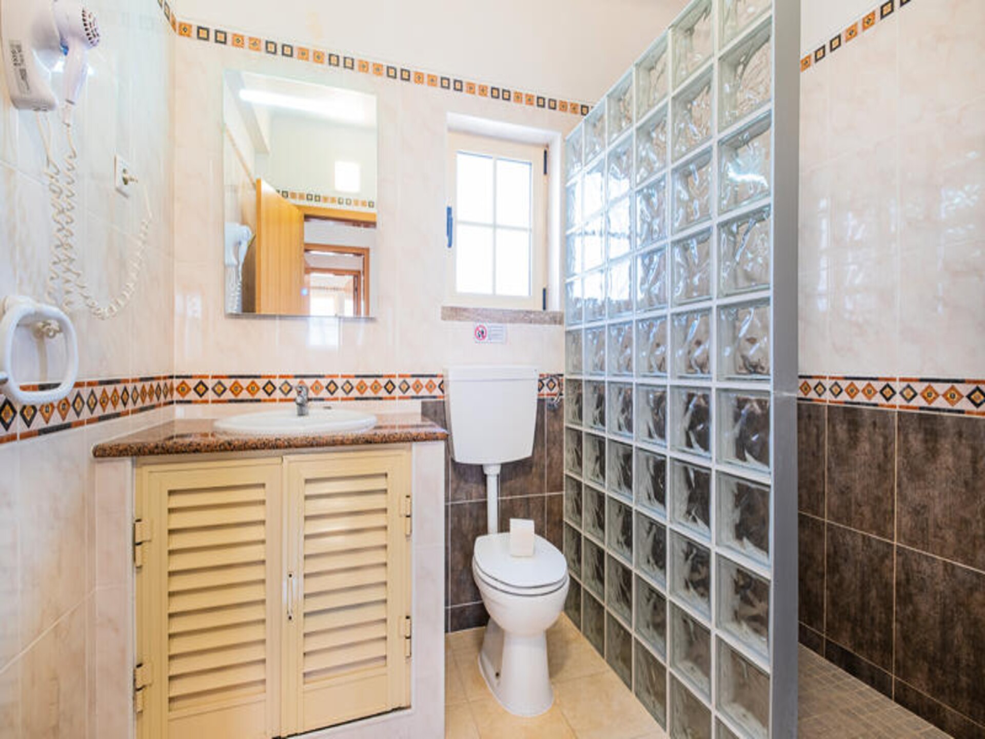 Ruim appartement bij Albufeira met tuin, vlakbij stranden - foto 20