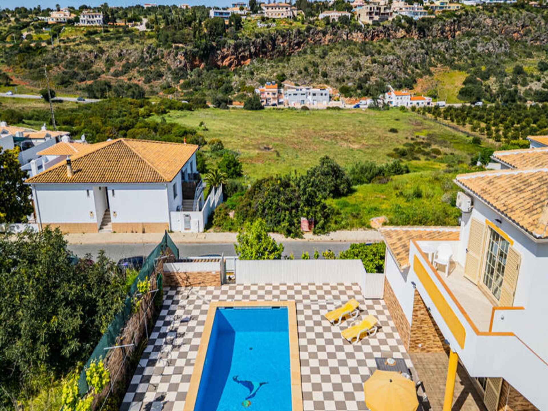 Ruim appartement bij Albufeira met tuin, vlakbij stranden - foto 34