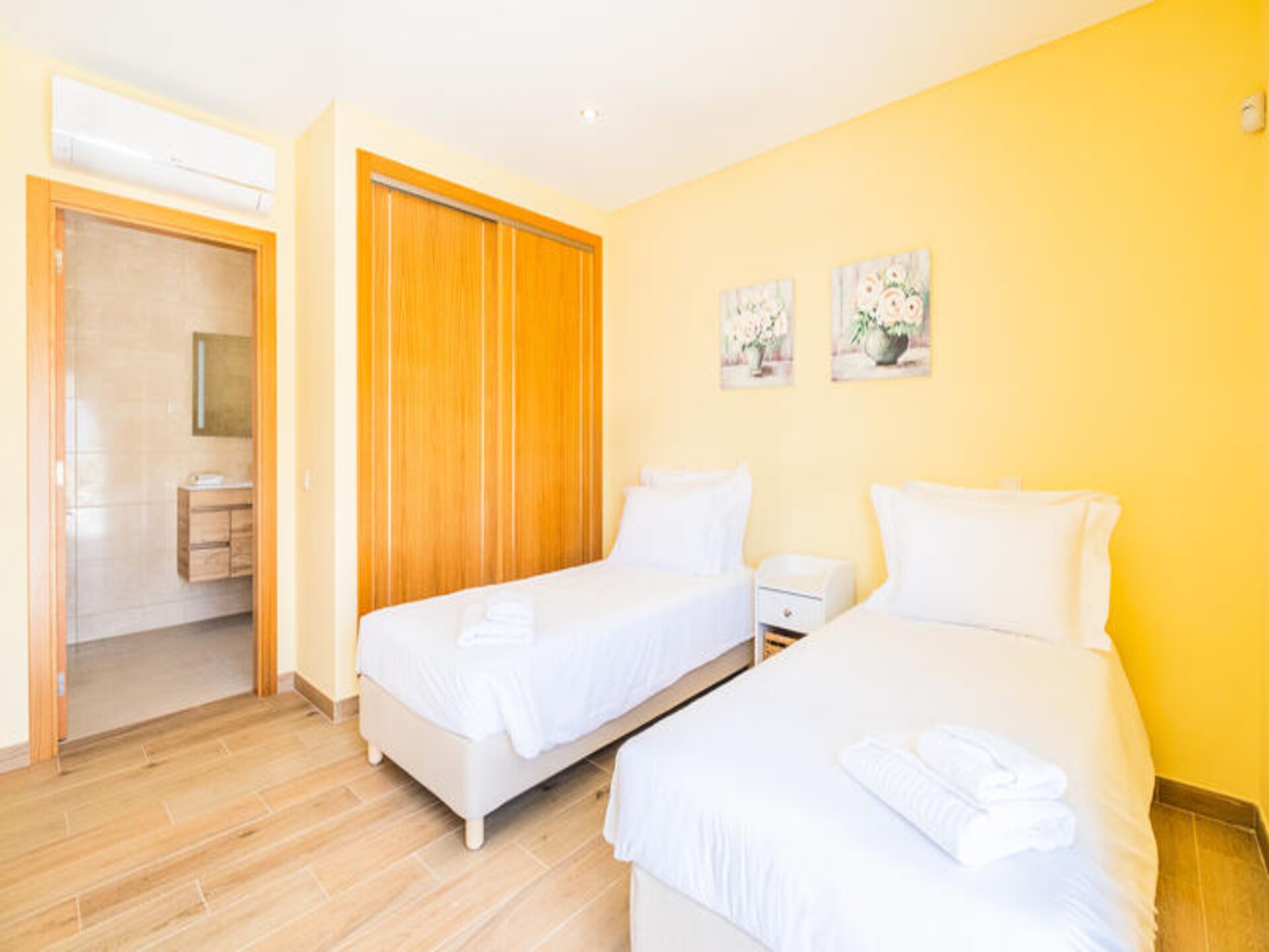 Ruim appartement met 4 slaapkamers, tuin en airco nabij oude centrum Albufeira - foto 13