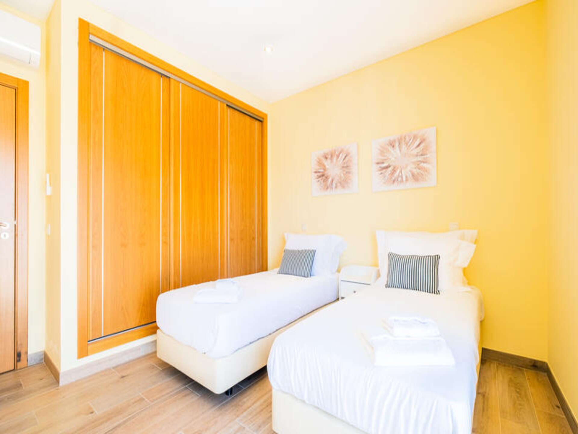 Ruim appartement met 4 slaapkamers, tuin en airco nabij oude centrum Albufeira - foto 18