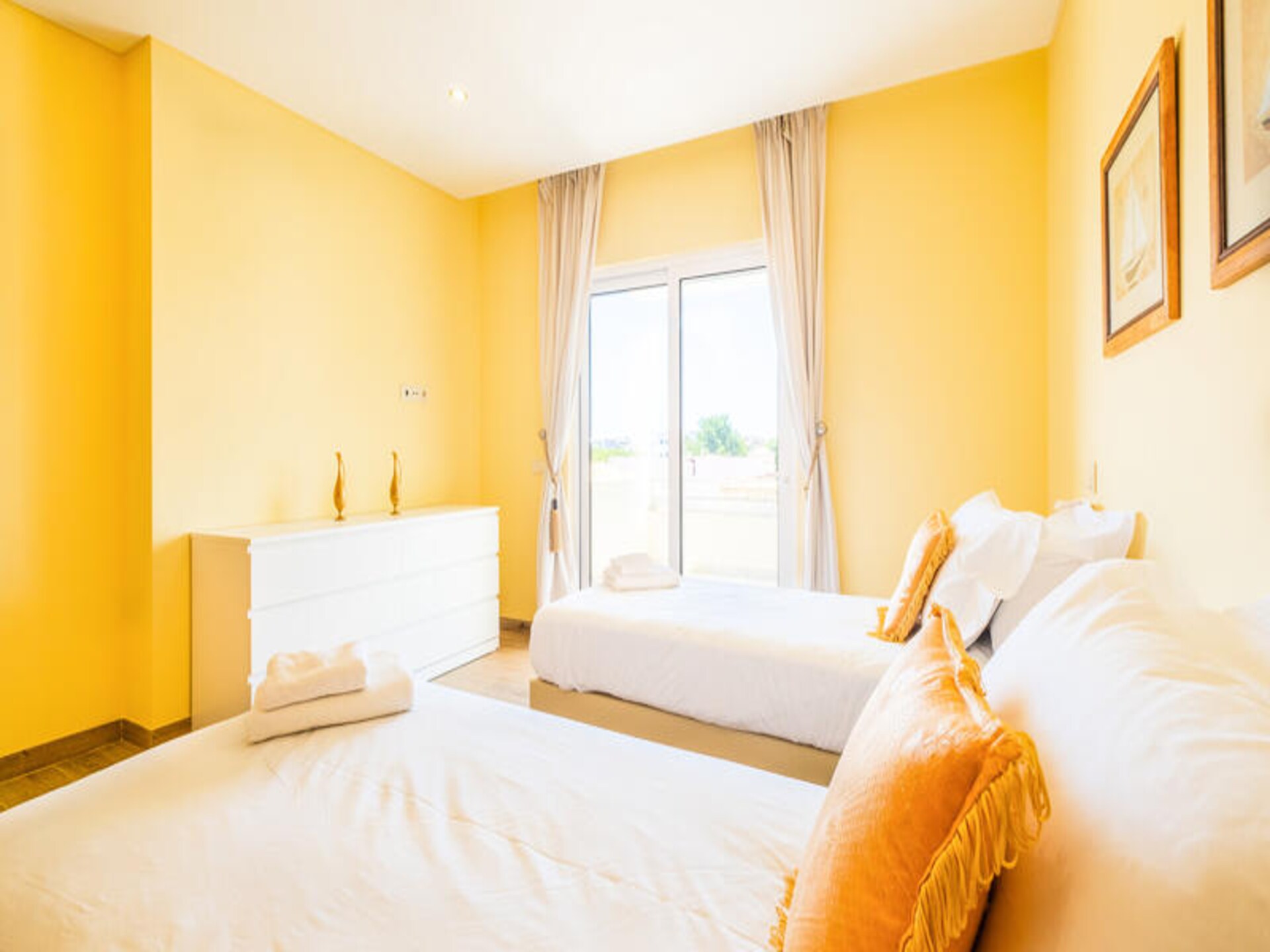 Ruim appartement met 4 slaapkamers, tuin en airco nabij oude centrum Albufeira - foto 23