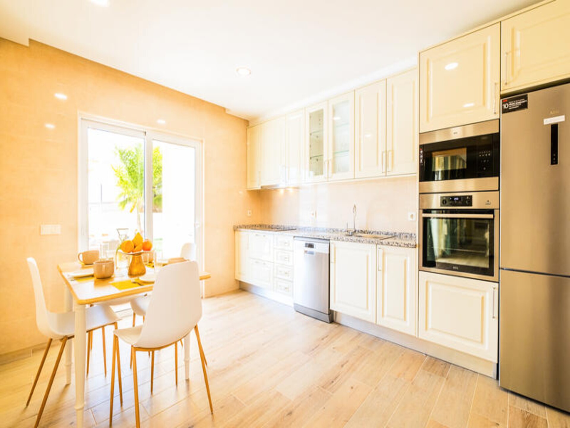 Ruim appartement met 4 slaapkamers, tuin en airco nabij oude centrum Albufeira - foto 30