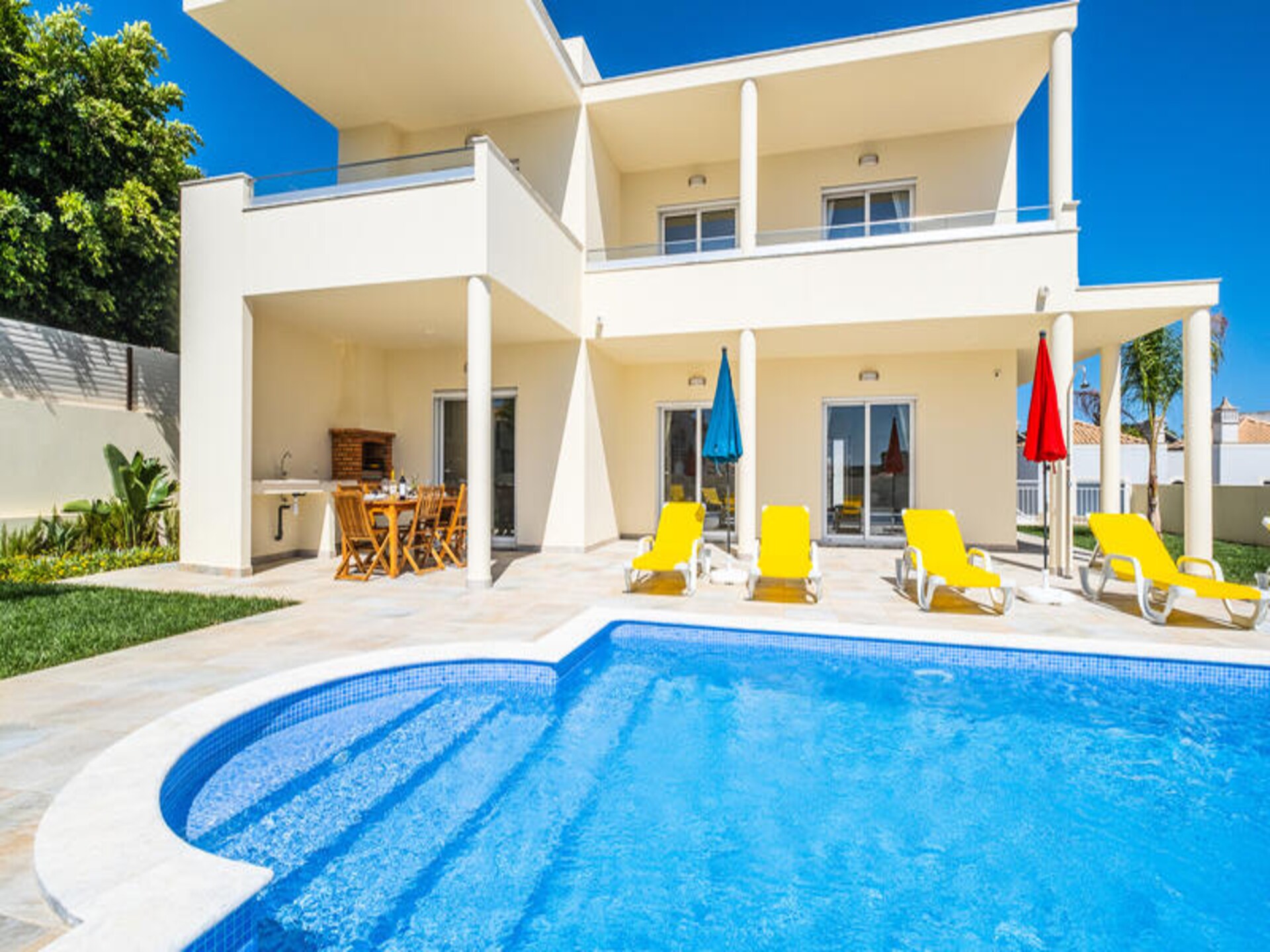 Ruim appartement met 4 slaapkamers, tuin en airco nabij oude centrum Albufeira - foto 48