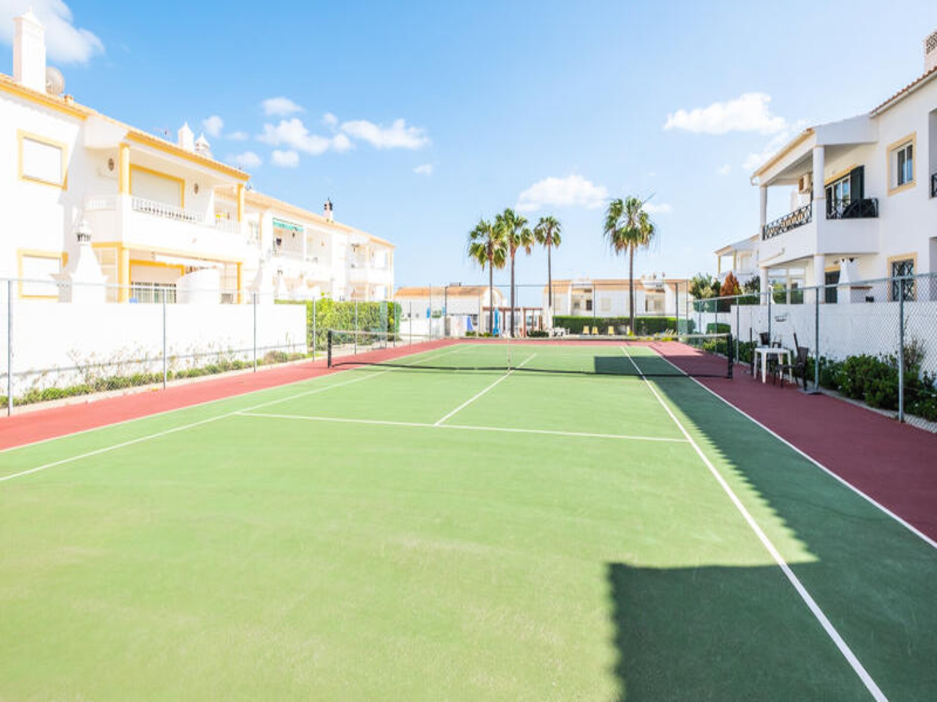 Licht appartement met zwembad in het hart van Albufeira - foto 6