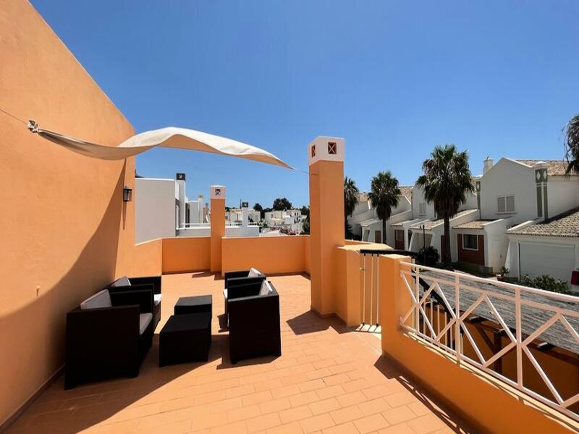 Ruim appartement in Albufeira met tuin, vlakbij stranden Galé en São Rafael - foto 23