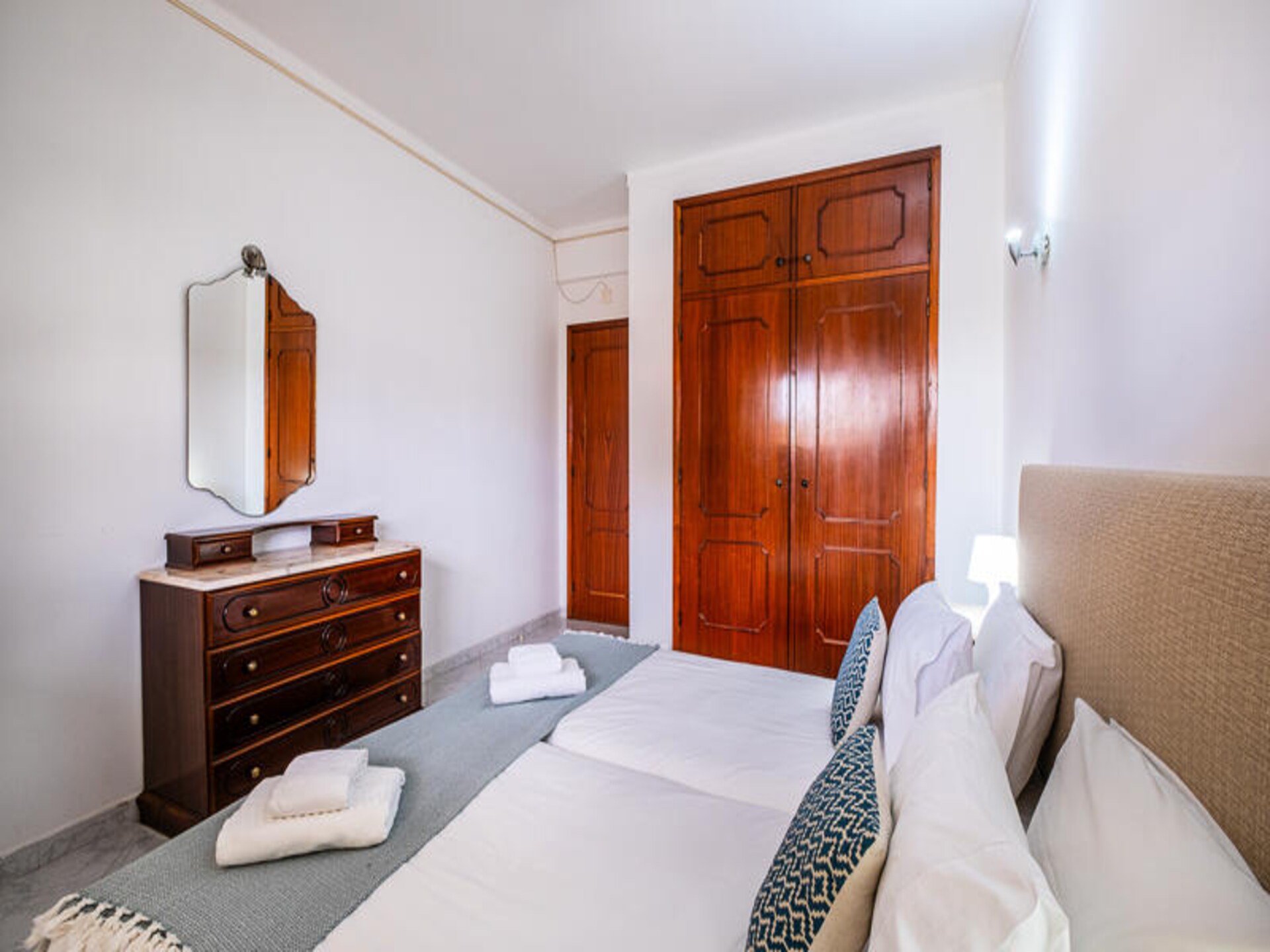 Licht appartement met zwembad in het hart van Albufeira - foto 3