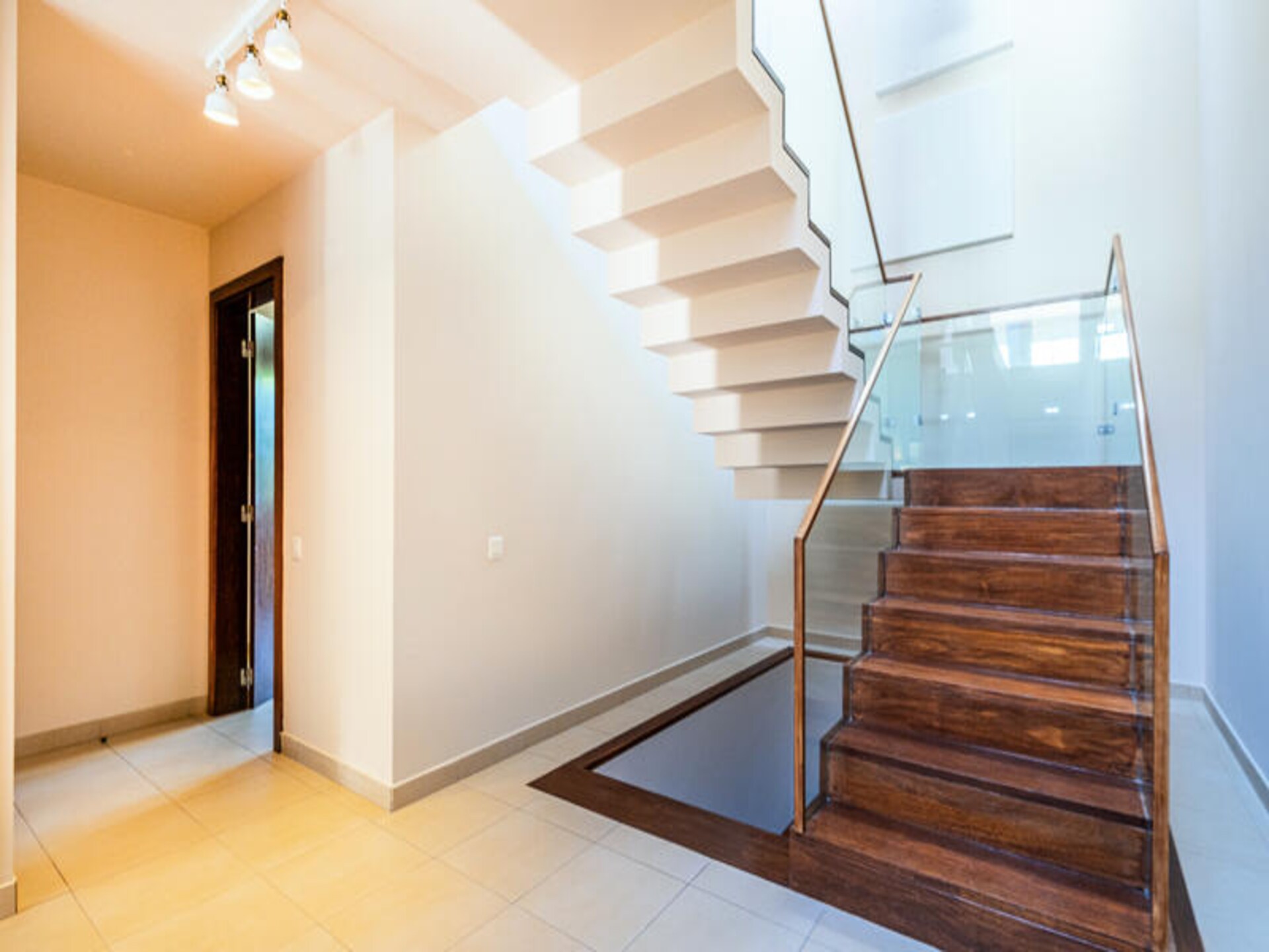 Ruim appartement met privézwembad en tuin in het hart van Albufeira - foto 2