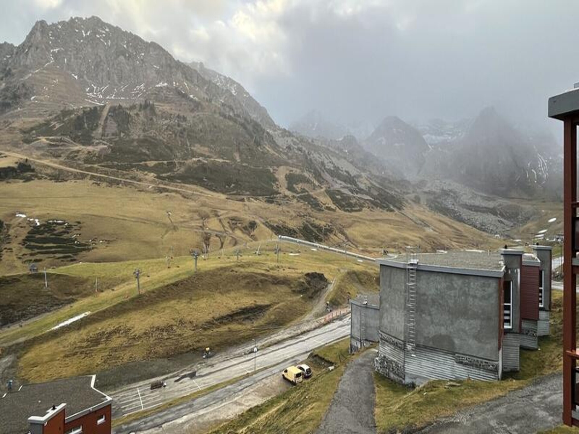 Knus appartement op 300m van de pistes in La Mongie met zuidbalkon - foto 9