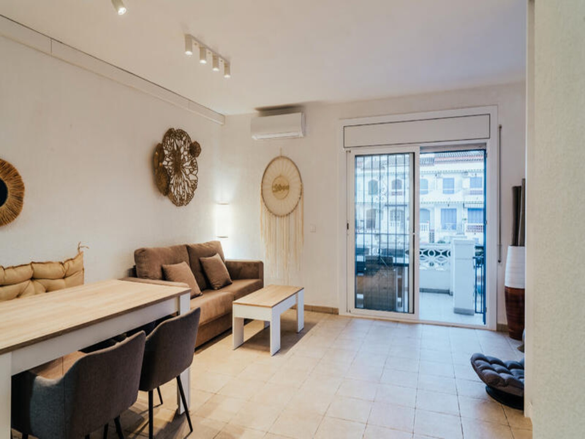Modern appartement aan zee met kanaalzicht in Empuriabrava - foto 3
