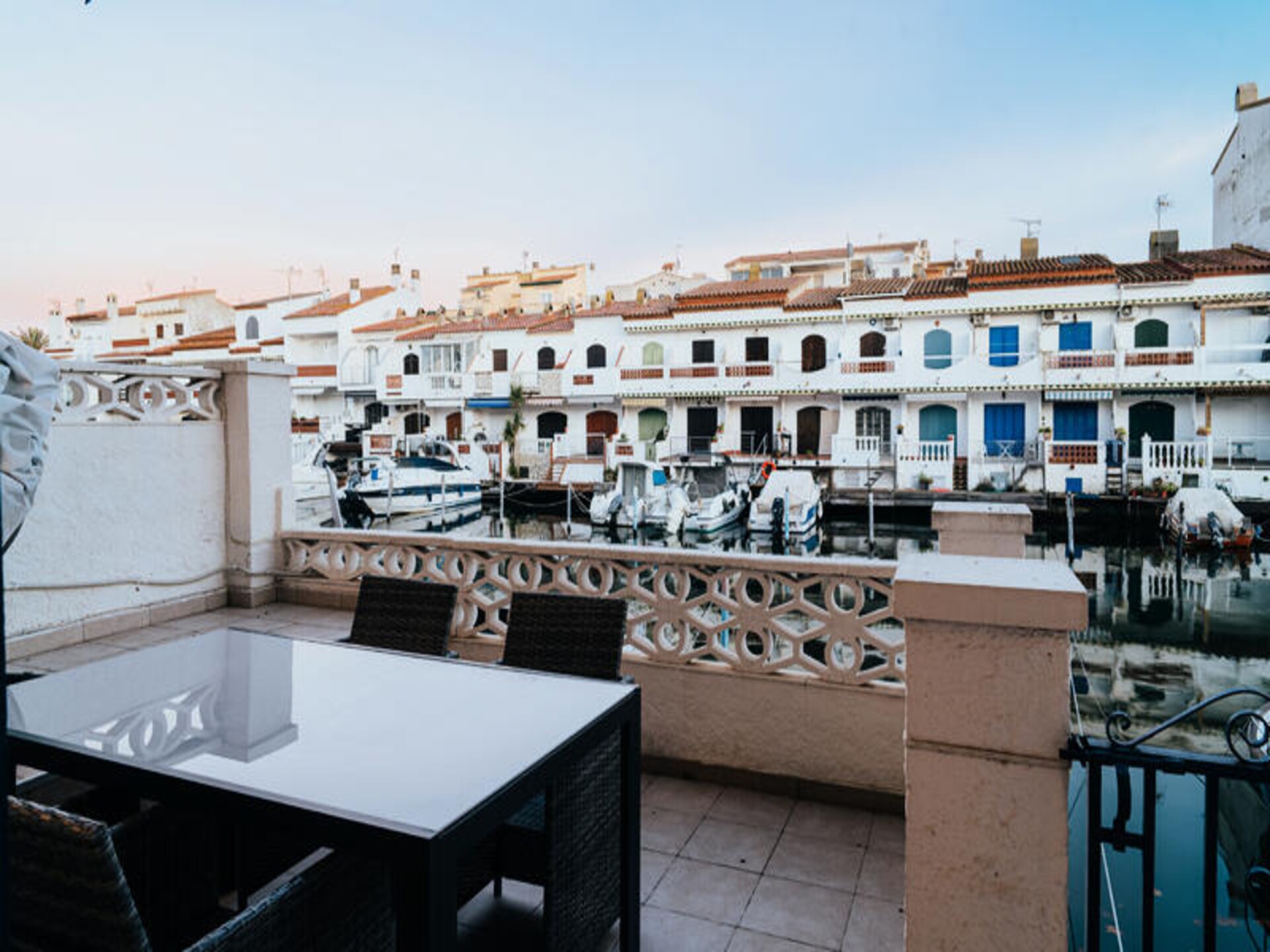 Modern appartement aan zee met kanaalzicht in Empuriabrava - foto 8
