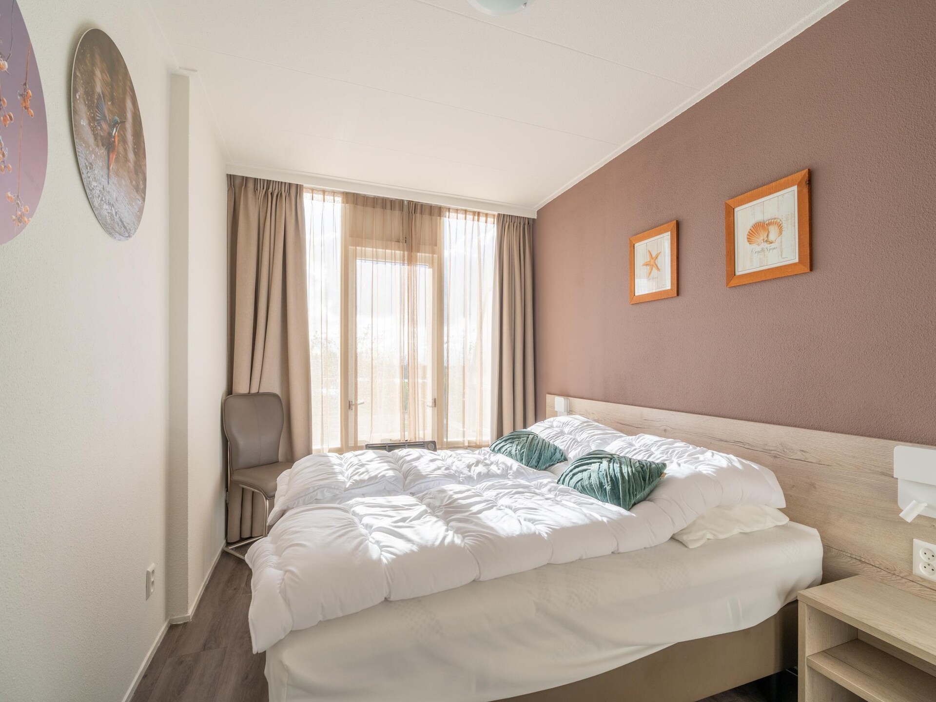 Juliana 074: Luxe 4-persoons appartement op begane grond, 200m van strand - foto 7