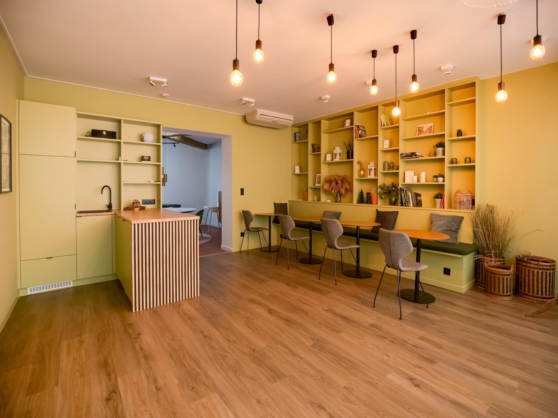 12-persoons designvakantiehuis in hartje Hasselt - foto 17