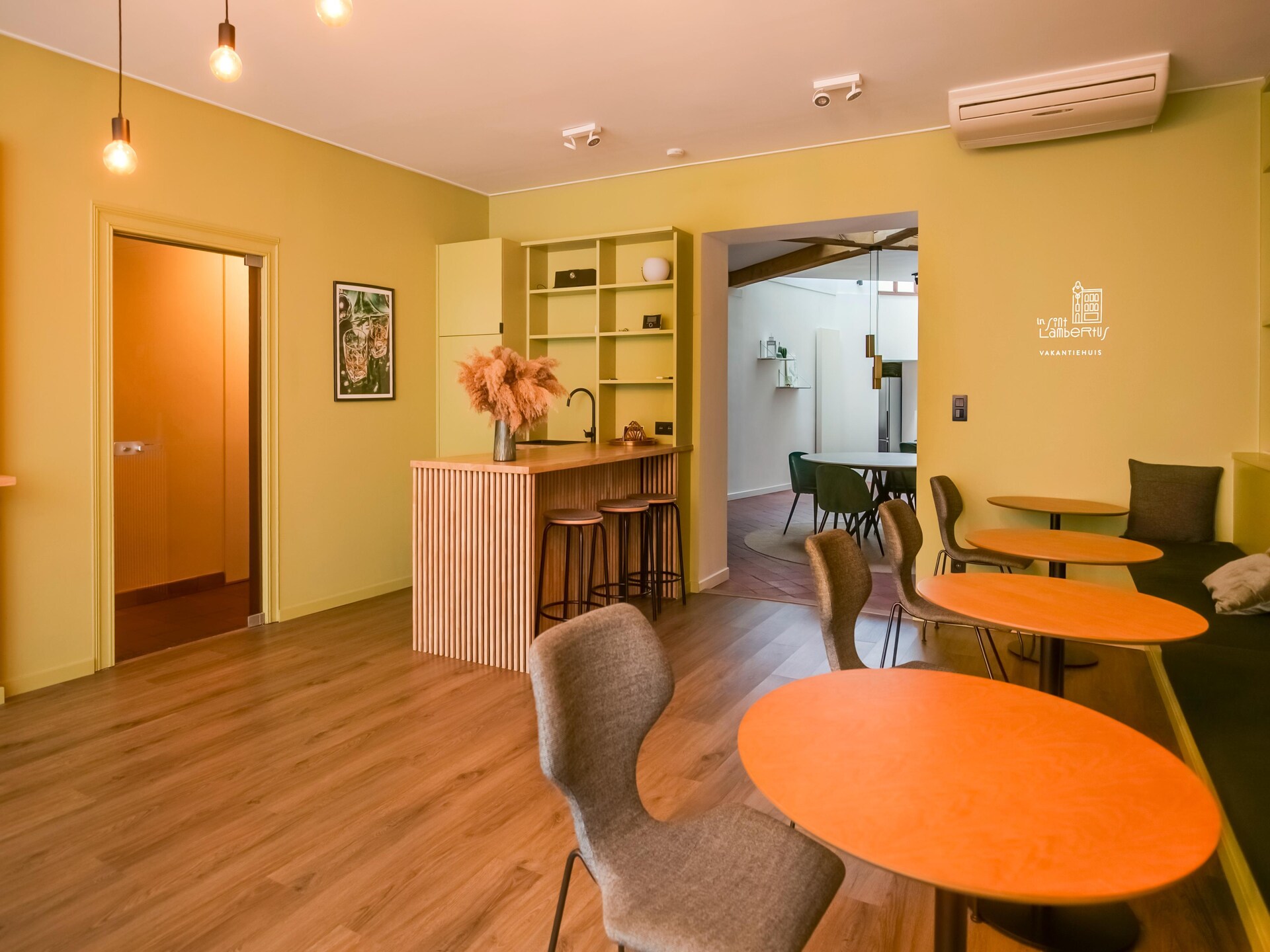 12-persoons designvakantiehuis in hartje Hasselt - foto 15
