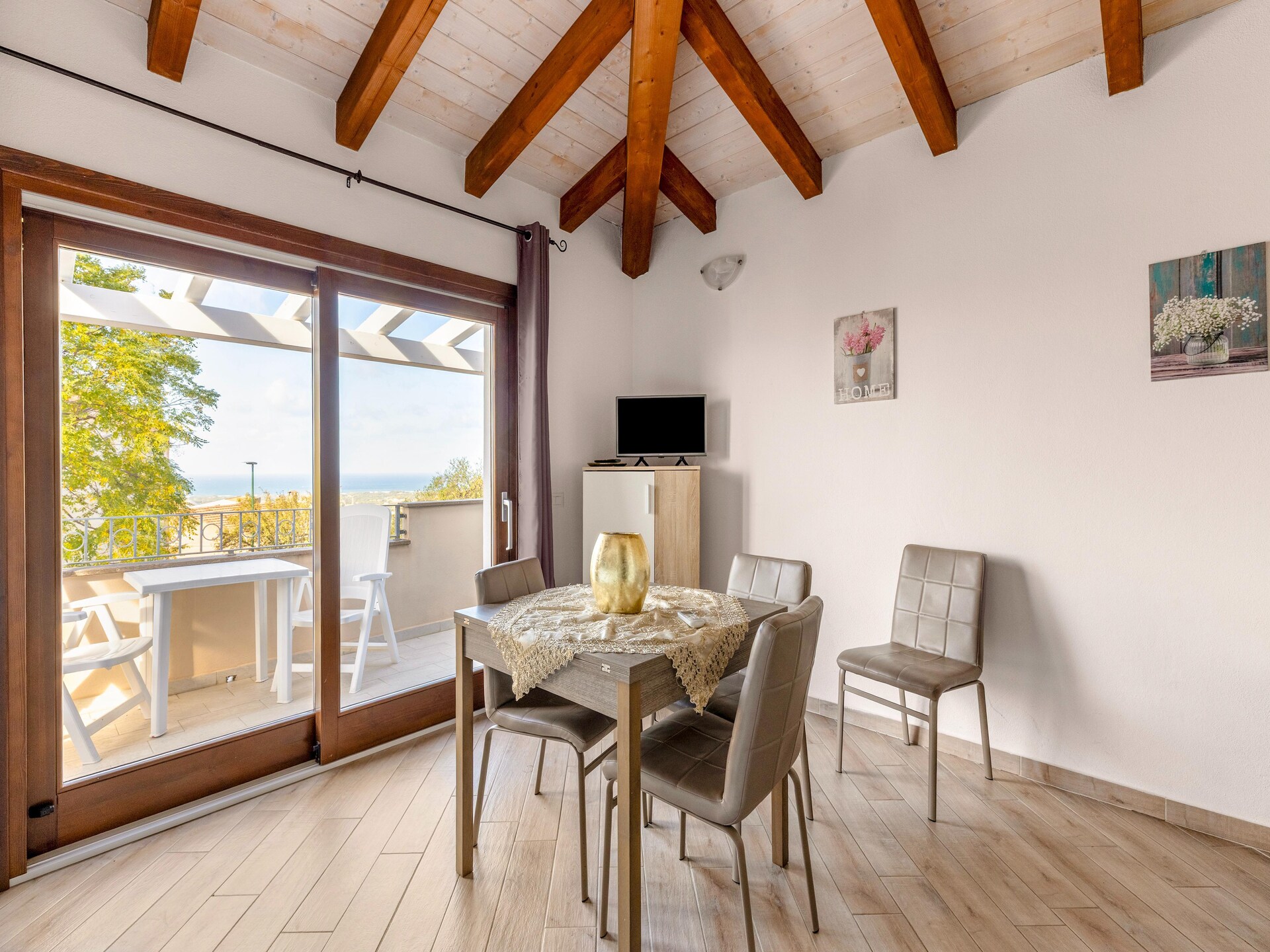 Penthouse Badesi met panoramisch uitzicht, vlakbij zee - foto 3