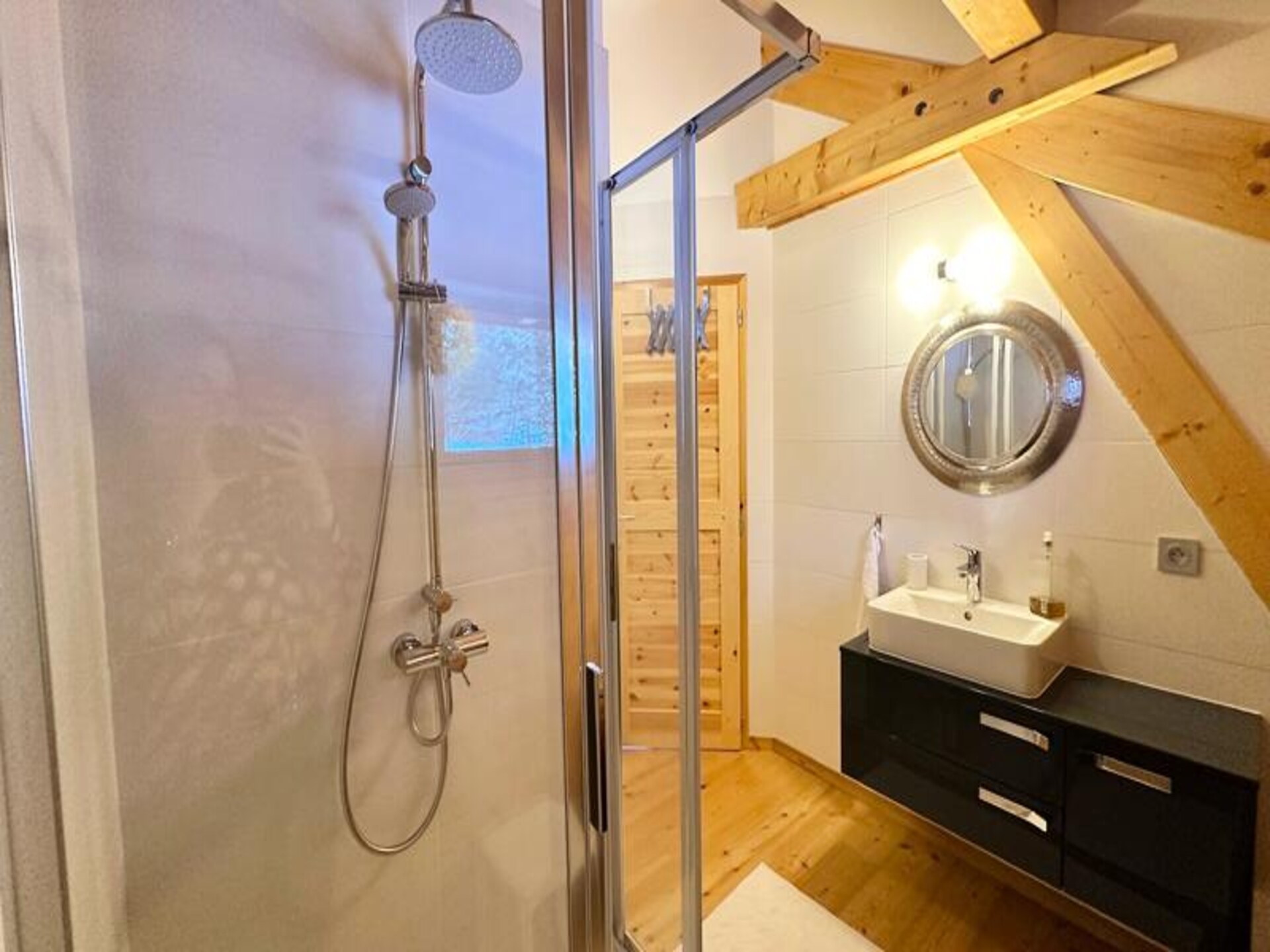 Ruim chalet voor 8 personen in Vars met sauna en zicht op de pistes - foto 8