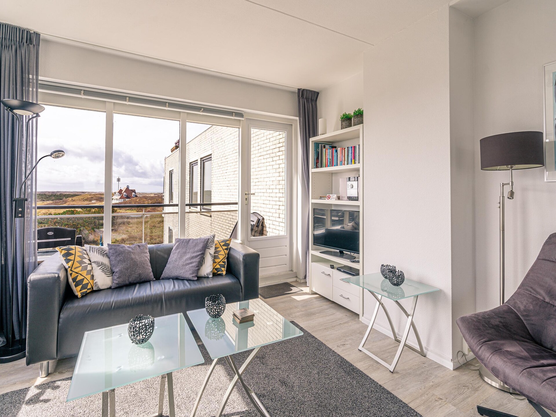 Juliana 132: Modern hoekappartement met duin- en zeezicht in De Koog - foto 5