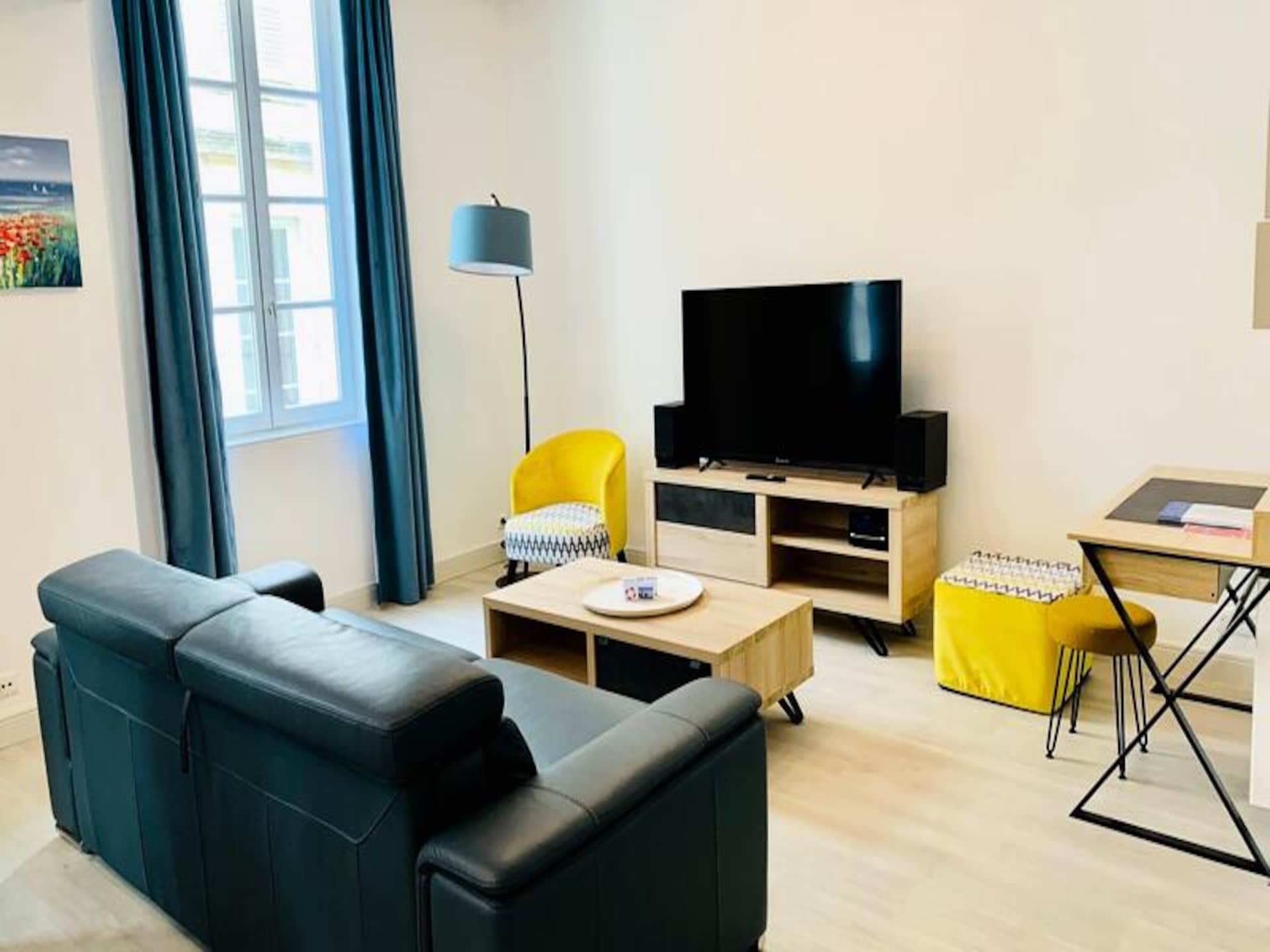 Gerenoveerd appartement in historisch hart La Rochelle, vlakbij oude haven - foto 20