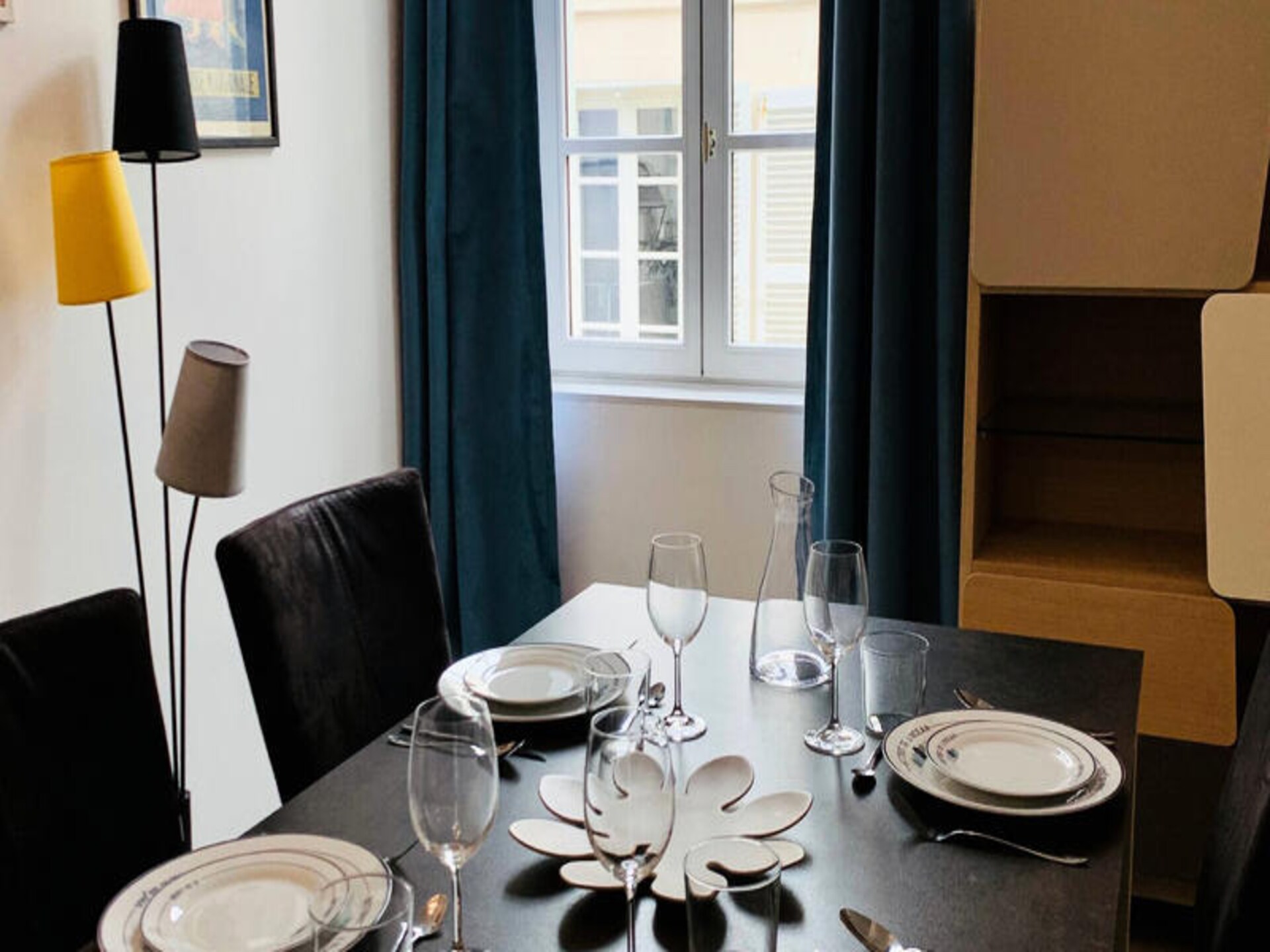 Gerenoveerd appartement in historisch hart La Rochelle, vlakbij oude haven - foto 30
