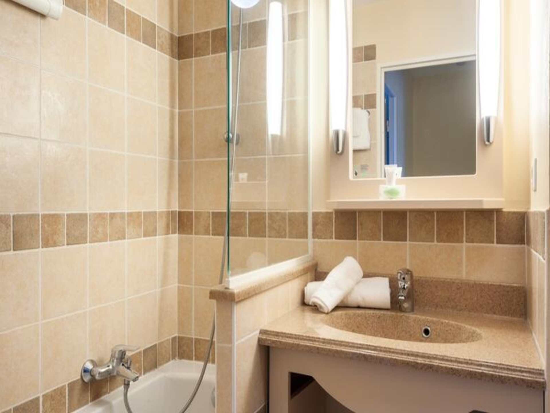 Provençaals appartement op Domaine Pont Royal met tuin, vlakbij golfbaan - foto 20