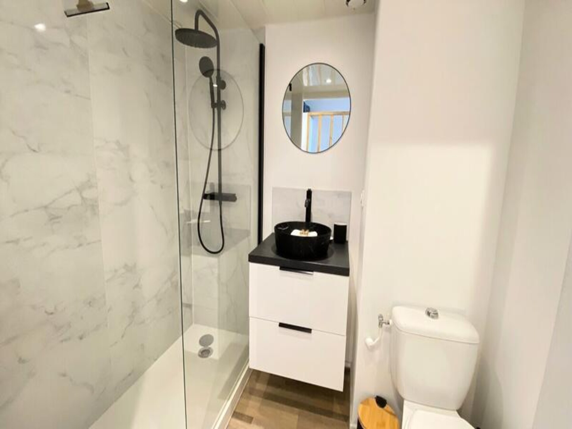 Gerenoveerde studio in Golfe Juan met zeezicht en zwembad - foto 17