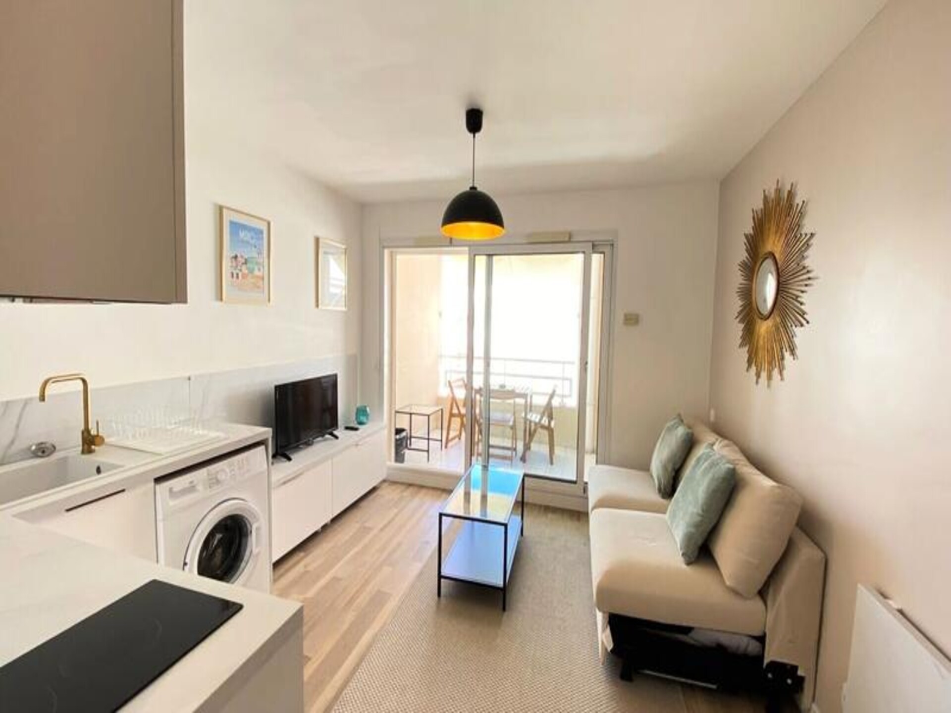 Gerenoveerde studio in Golfe Juan met zeezicht en zwembad - foto 24