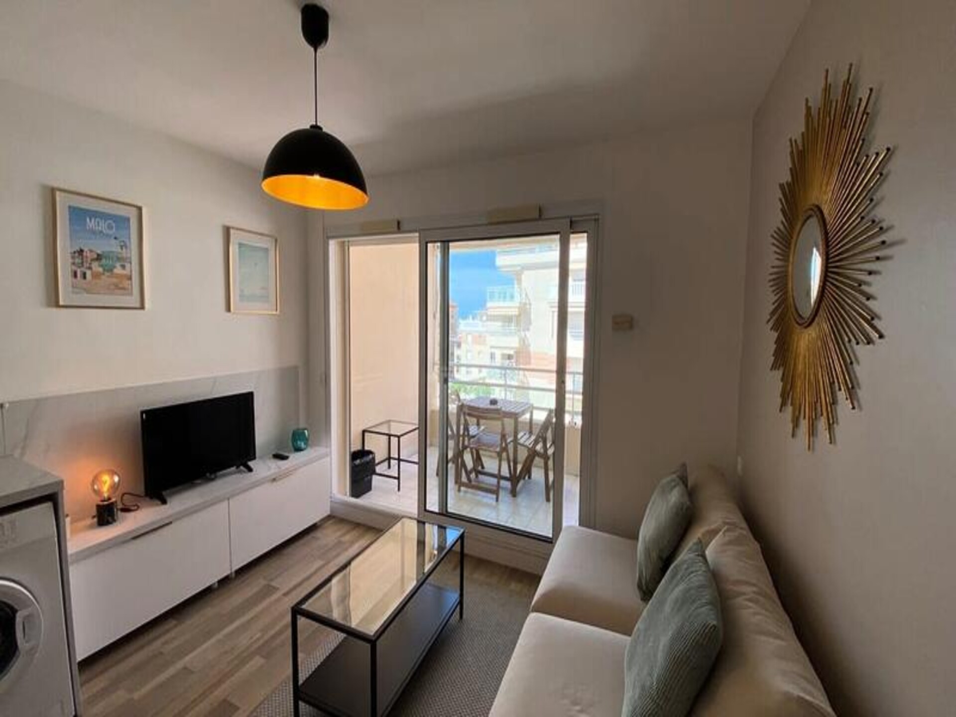 Gerenoveerde studio in Golfe Juan met zeezicht en zwembad - foto 28