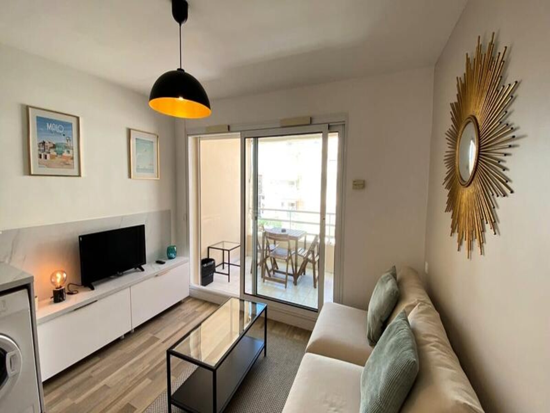 Gerenoveerde studio in Golfe Juan met zeezicht en zwembad - foto 30