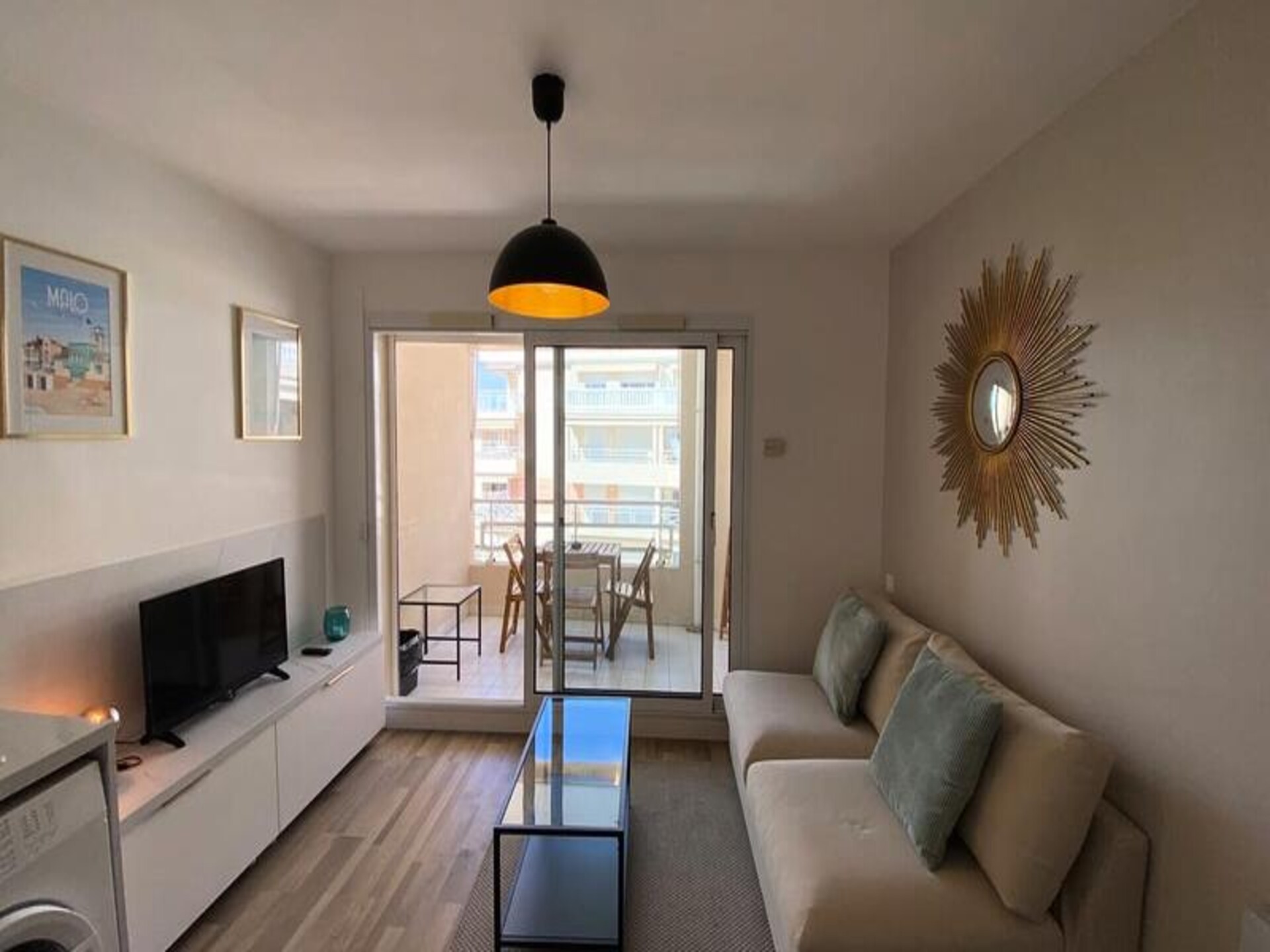 Gerenoveerde studio in Golfe Juan met zeezicht en zwembad - foto 31