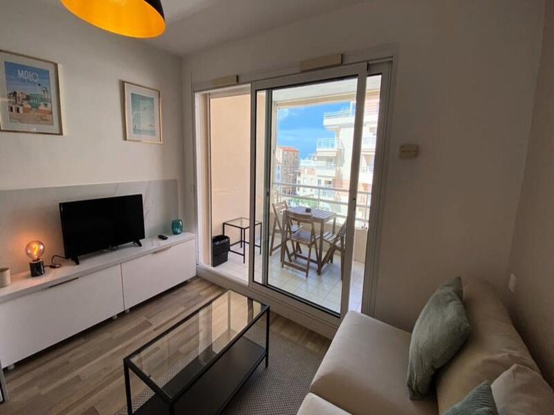 Gerenoveerde studio in Golfe Juan met zeezicht en zwembad - foto 33