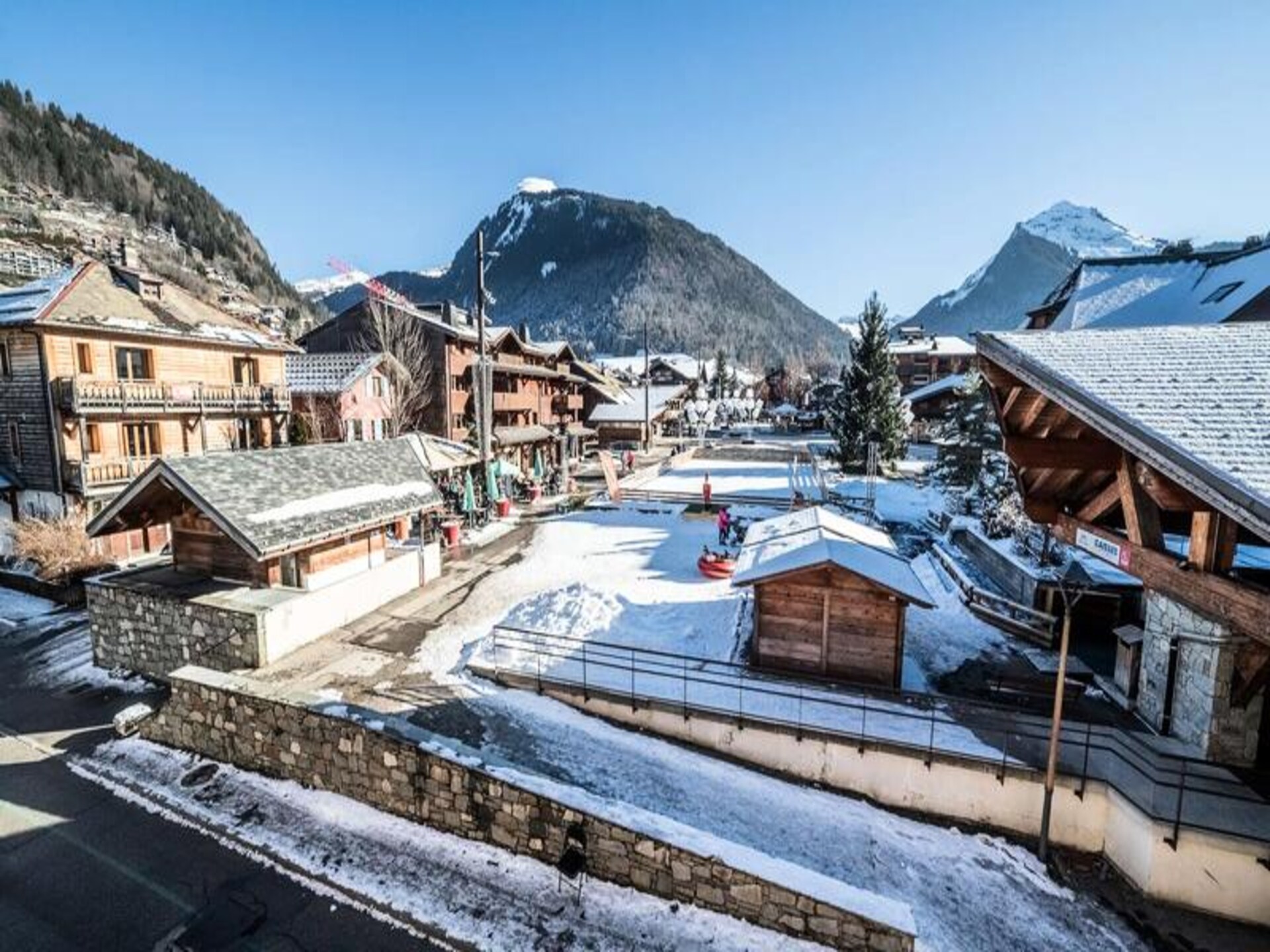 Stijlvol appartement met bergzicht en terras in het hart van Morzine - foto 7