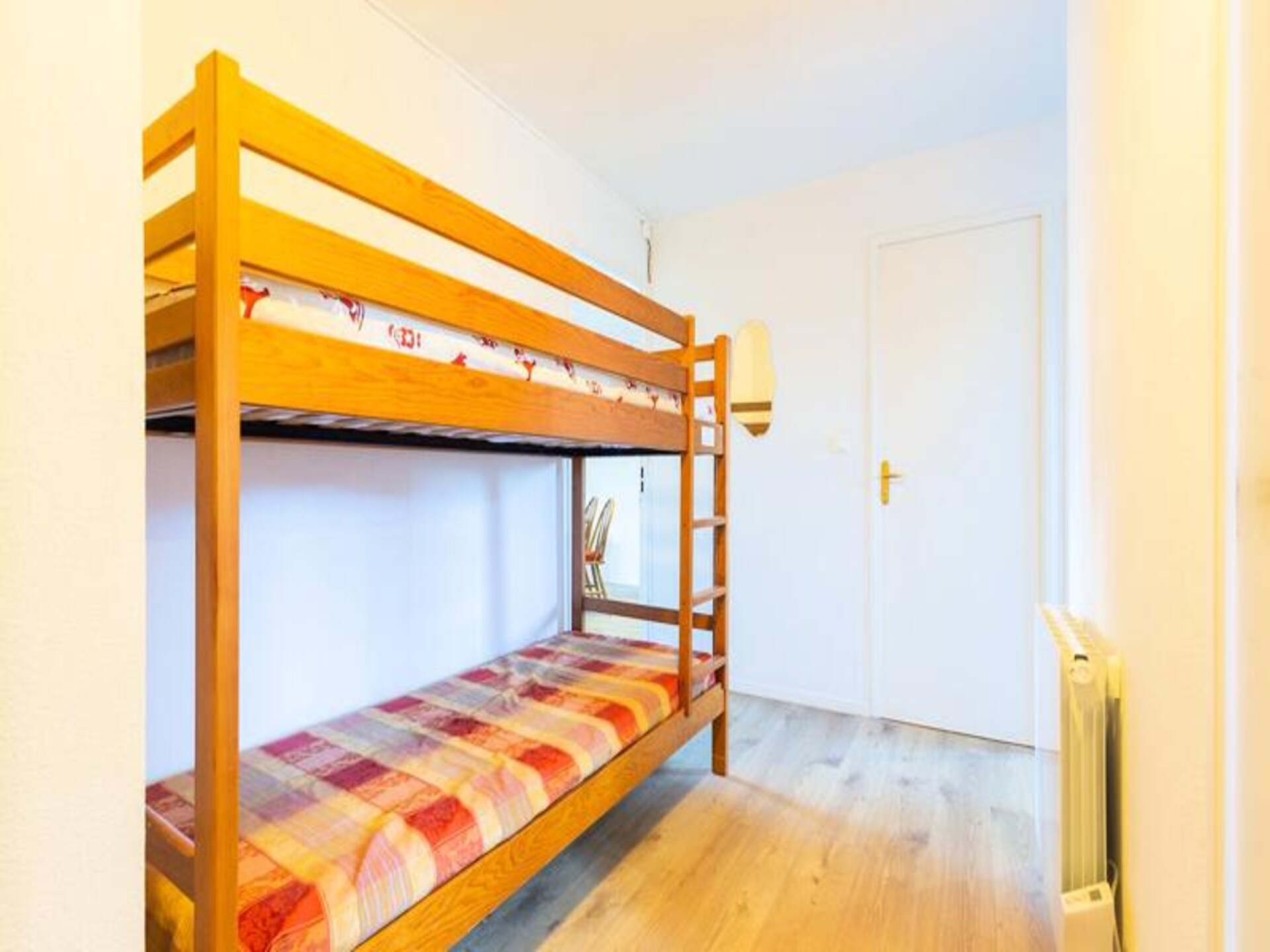 Ruim appartement 6 personen met zwembad, vlakbij de piste in Germ - foto 12