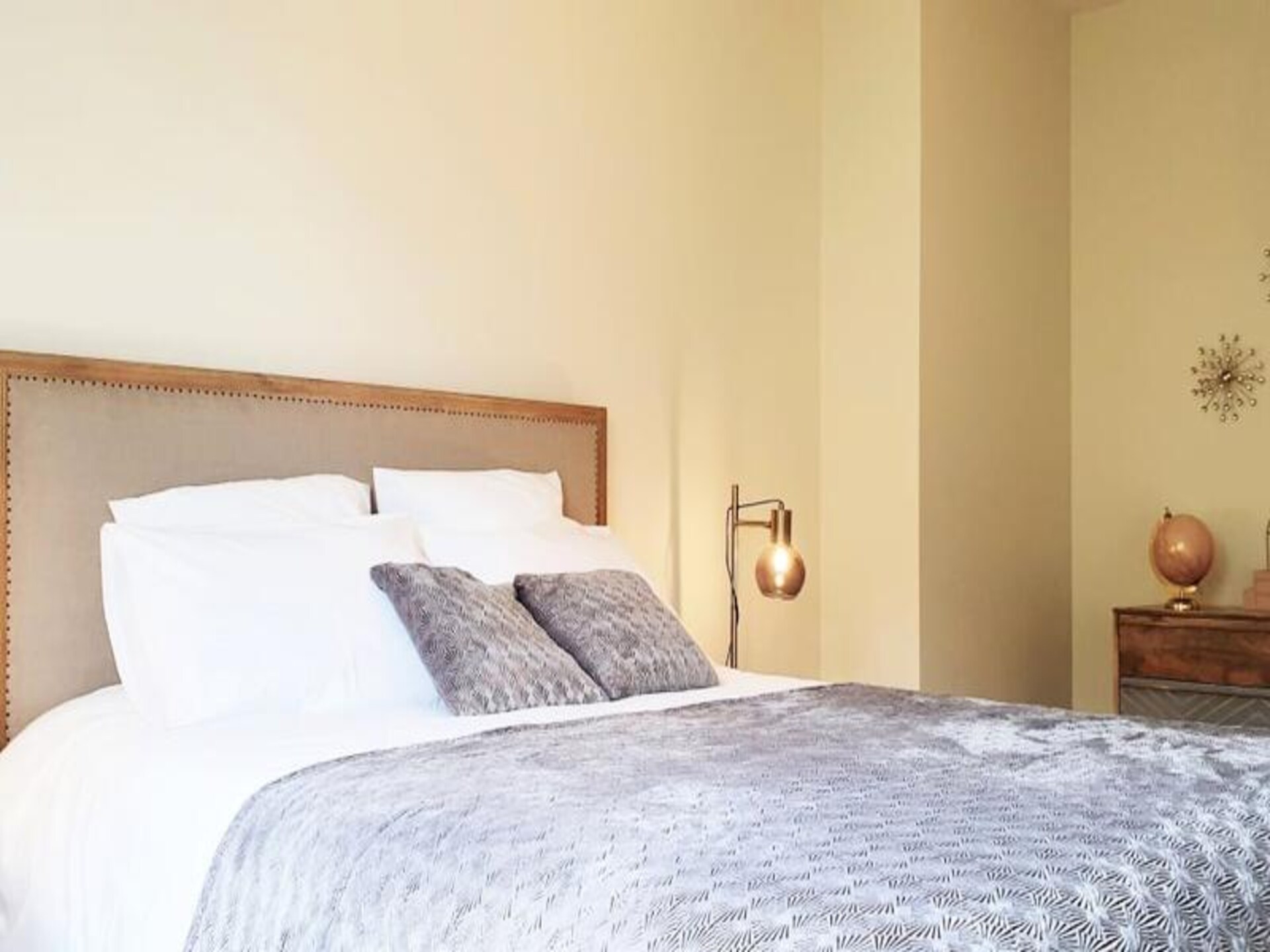Ruim 6-persoons appartement in hartje Caen, vlakbij Place Maréchal Foch - foto 17