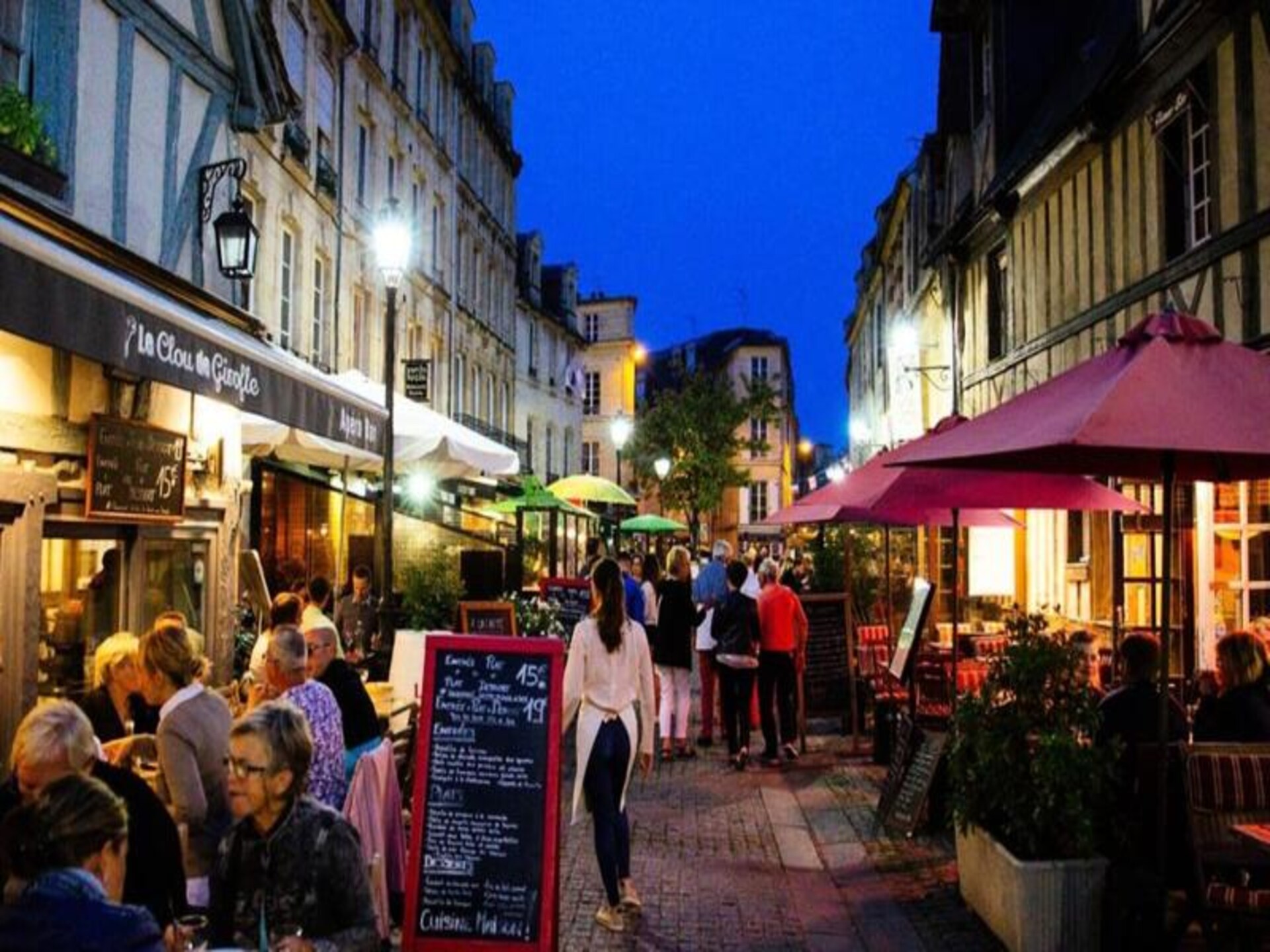 Ruim 6-persoons appartement in hartje Caen, vlakbij Place Maréchal Foch - foto 31