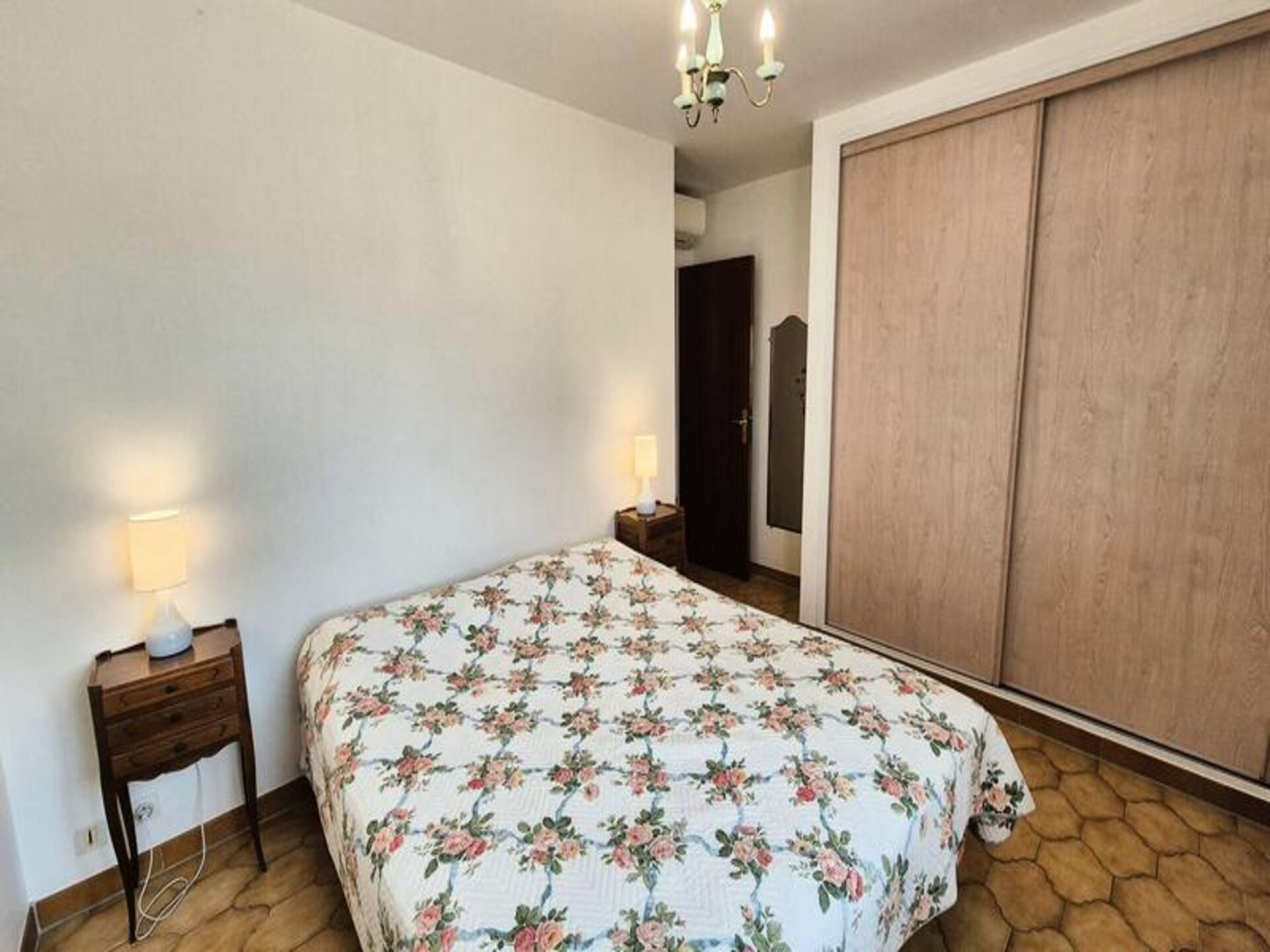 Zonnig appartement op loopafstand van haven en strand in Sanary-sur-Mer - foto 7