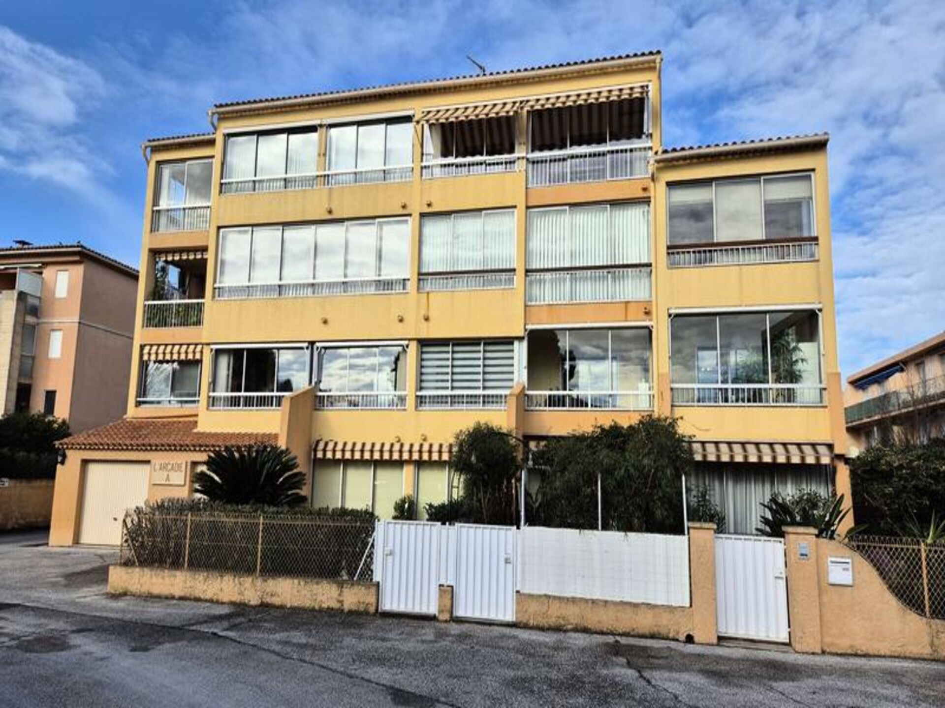 Zonnig appartement op loopafstand van haven en strand in Sanary-sur-Mer - foto 11