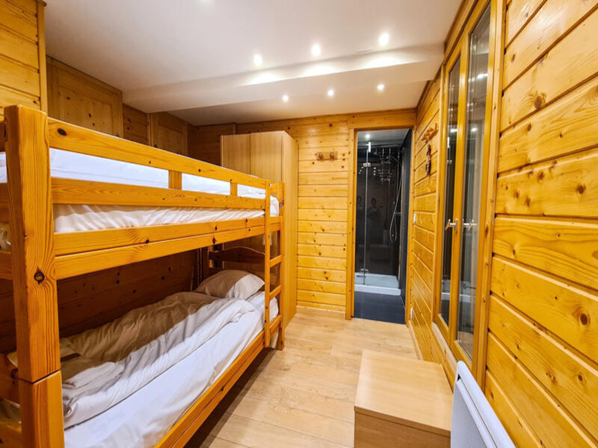 Scandinavisch chalet in Magland voor 8 personen, vlakbij de pistes - foto 15