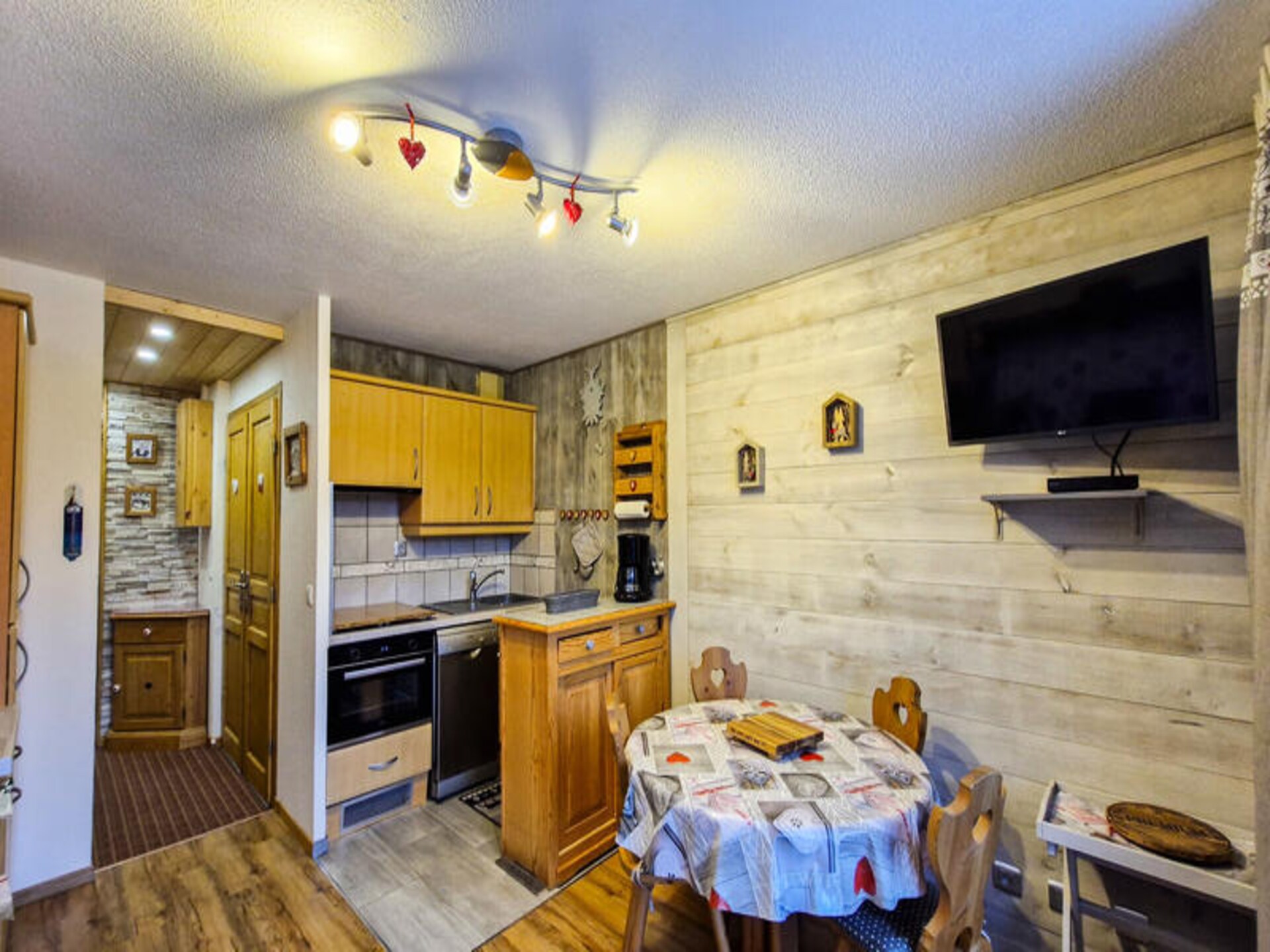 Knus appartement in Flaine Forêt, 250m van de piste met zuidbalkon - foto 8